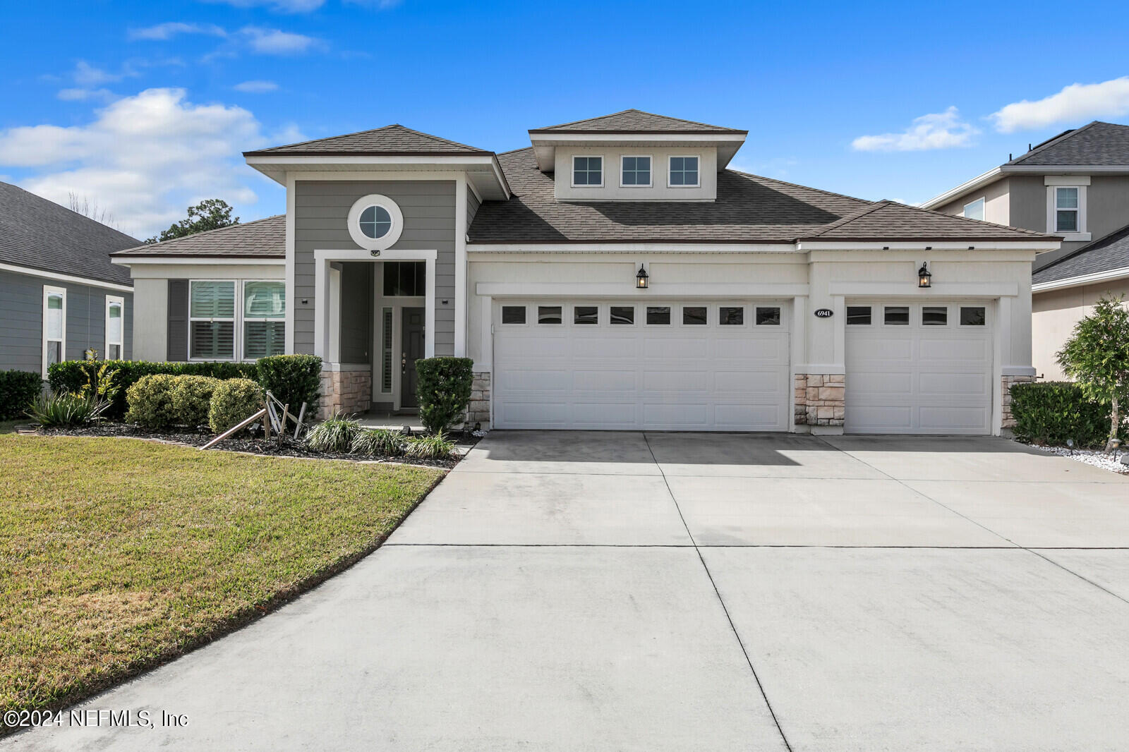 Jacksonville, FL home for sale located at 6941 Azalea Grove Drive, Jacksonville, FL 32258
