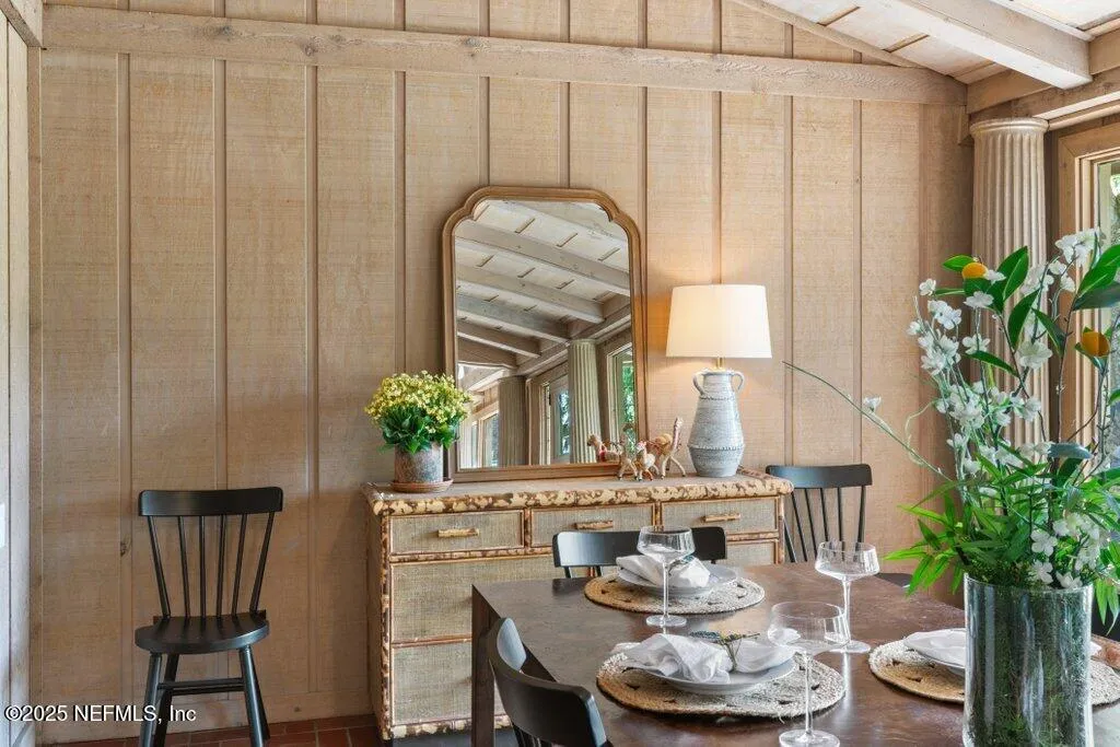 Jacksonville, Florida 32210, United States, 4 Bedrooms Bedrooms, ,5 BathroomsBathrooms,Residential,Pending,99627