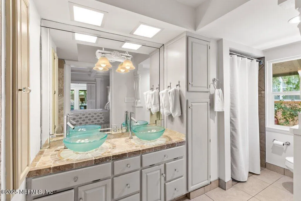 Jacksonville, Florida 32210, United States, 4 Bedrooms Bedrooms, ,5 BathroomsBathrooms,Residential,Pending,99627