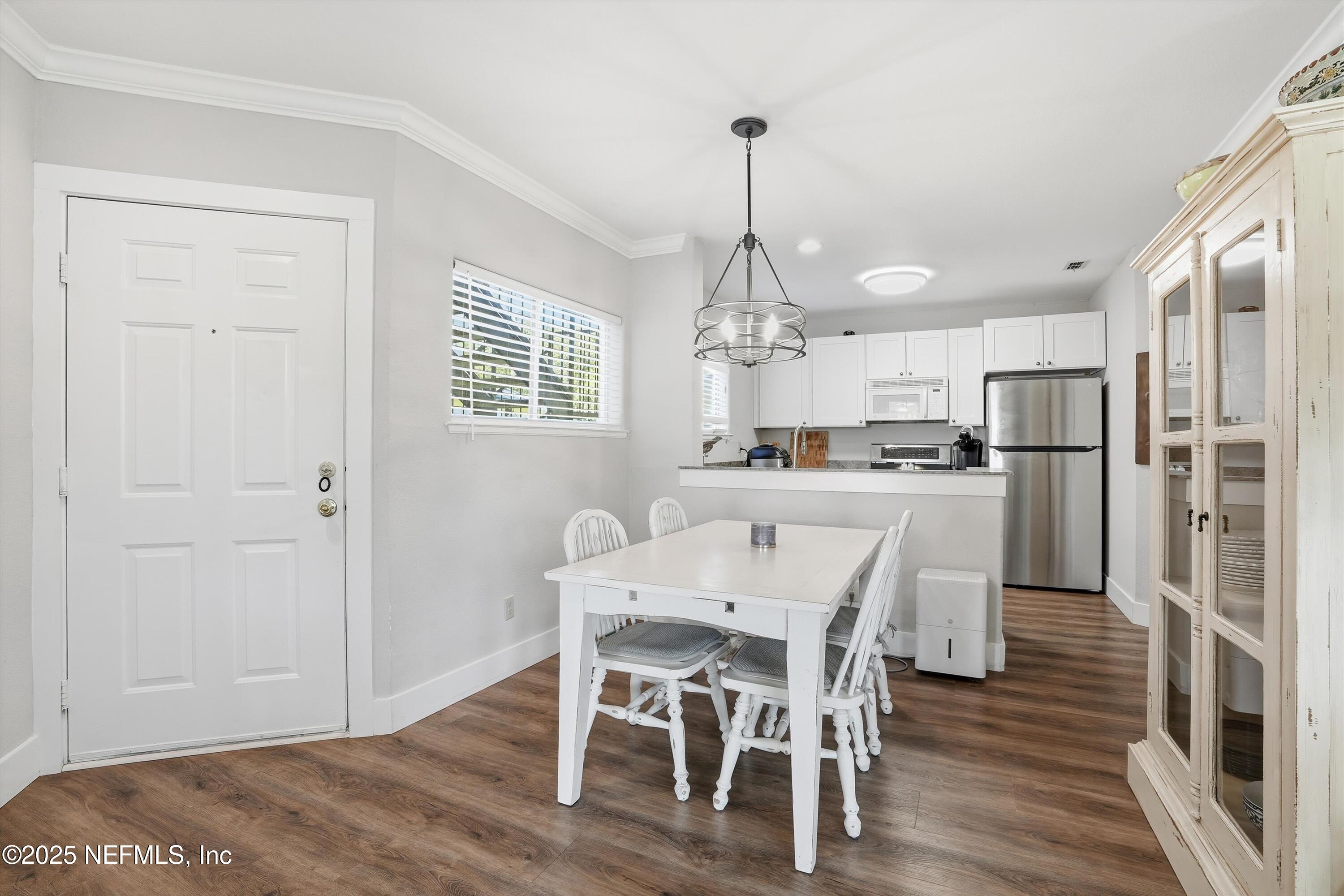 1800 THE GREENS Way 1803