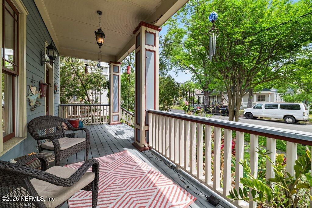 1820 N MARKET Street