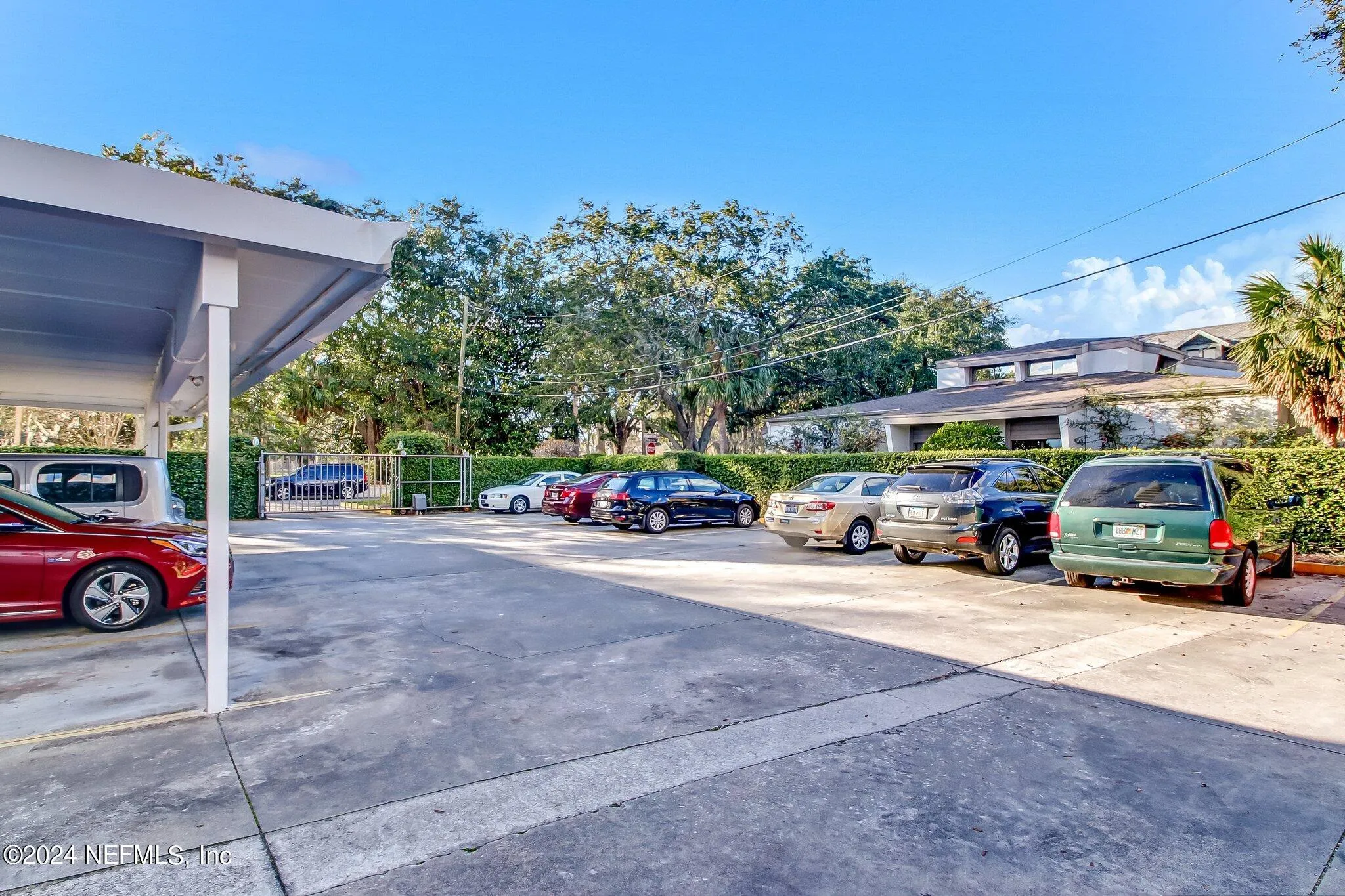 Jacksonville, Florida 32204, United States, 3 Bedrooms Bedrooms, ,3 BathroomsBathrooms,Residential,Pending,44099