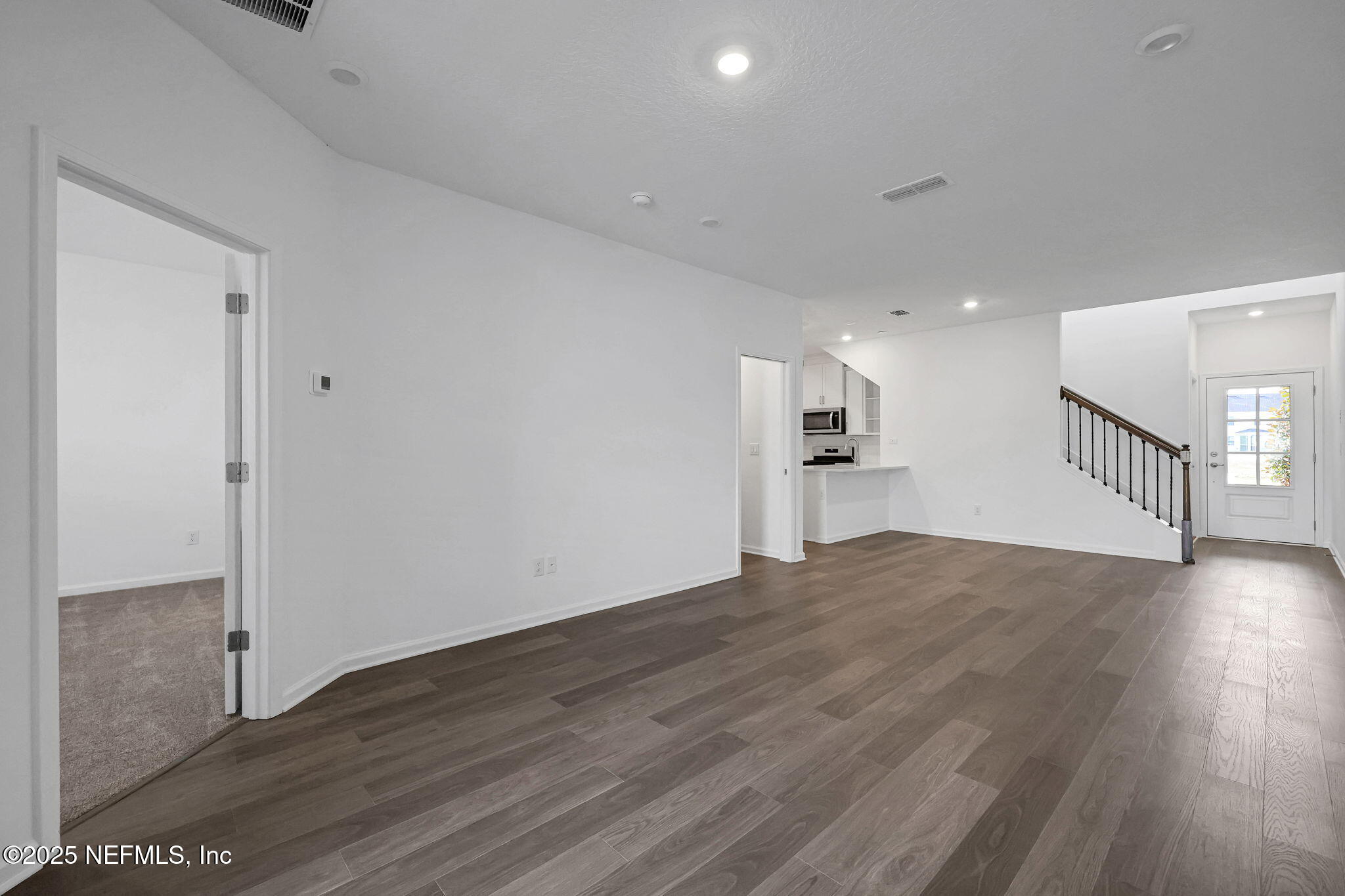 109 SILVER MYRTLE Court