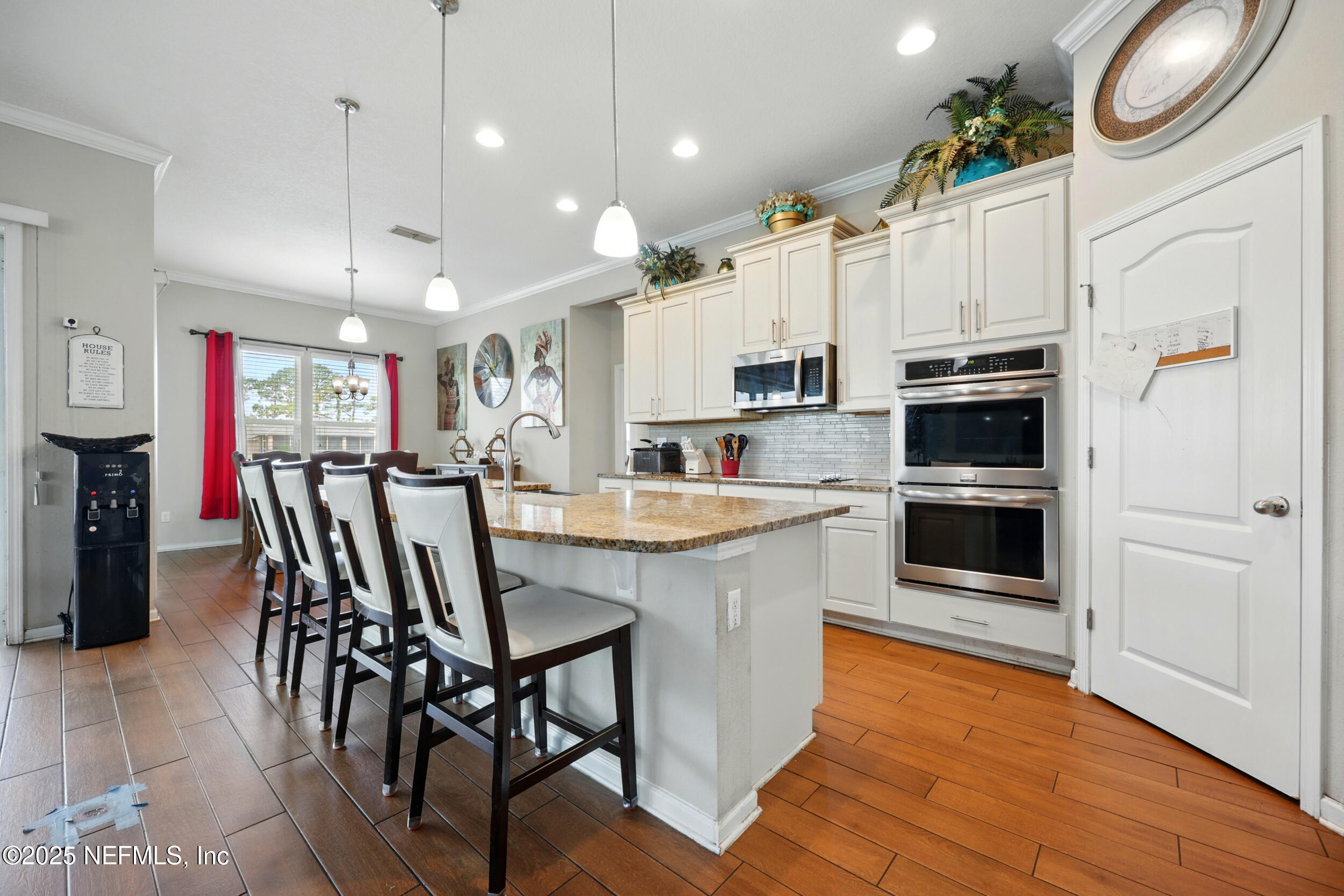 527 NORTHSIDE Drive S