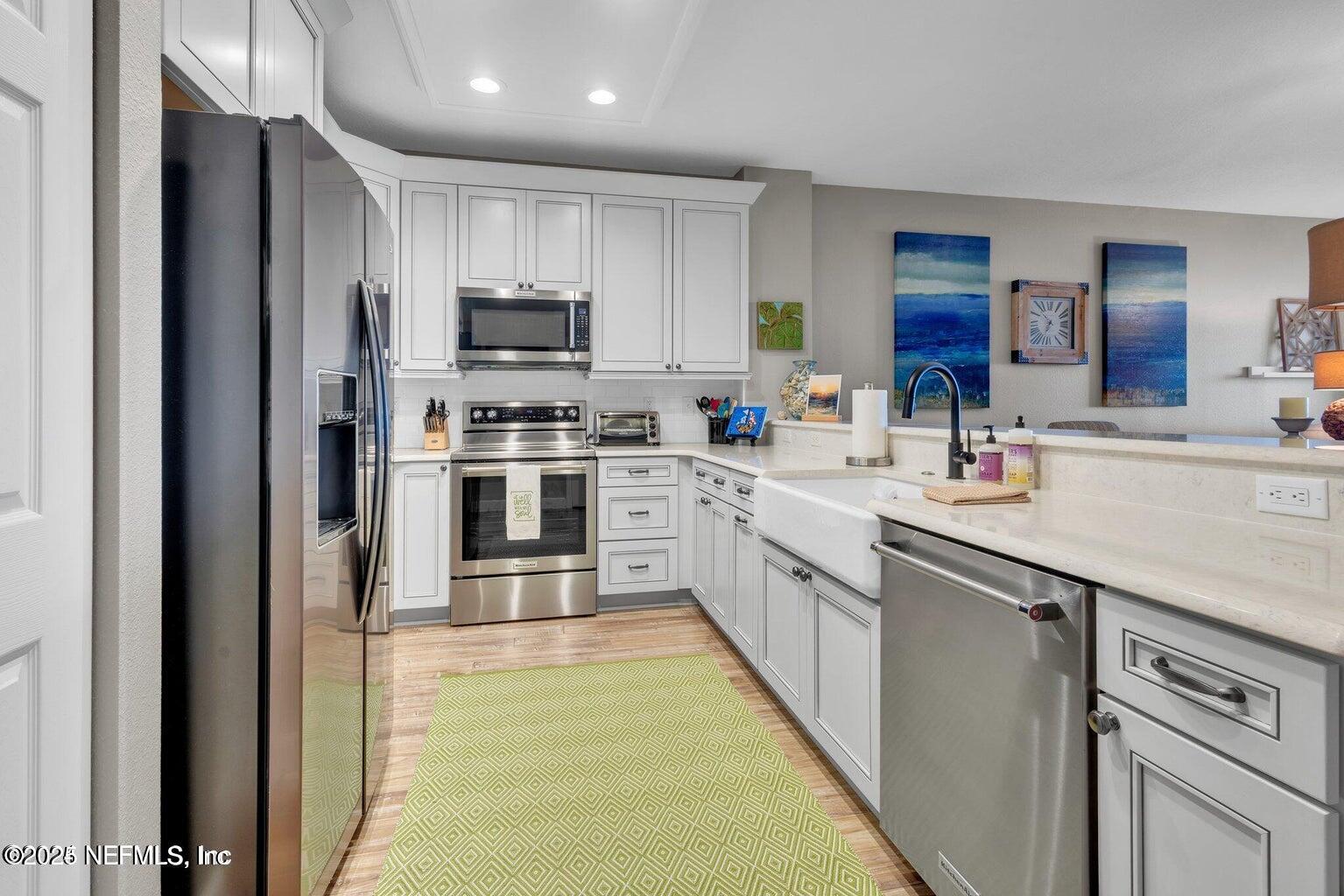 80 SURFVIEW Drive 307