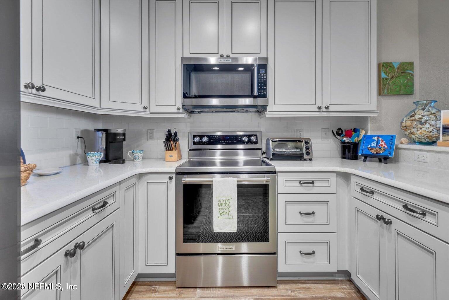 80 SURFVIEW Drive 307