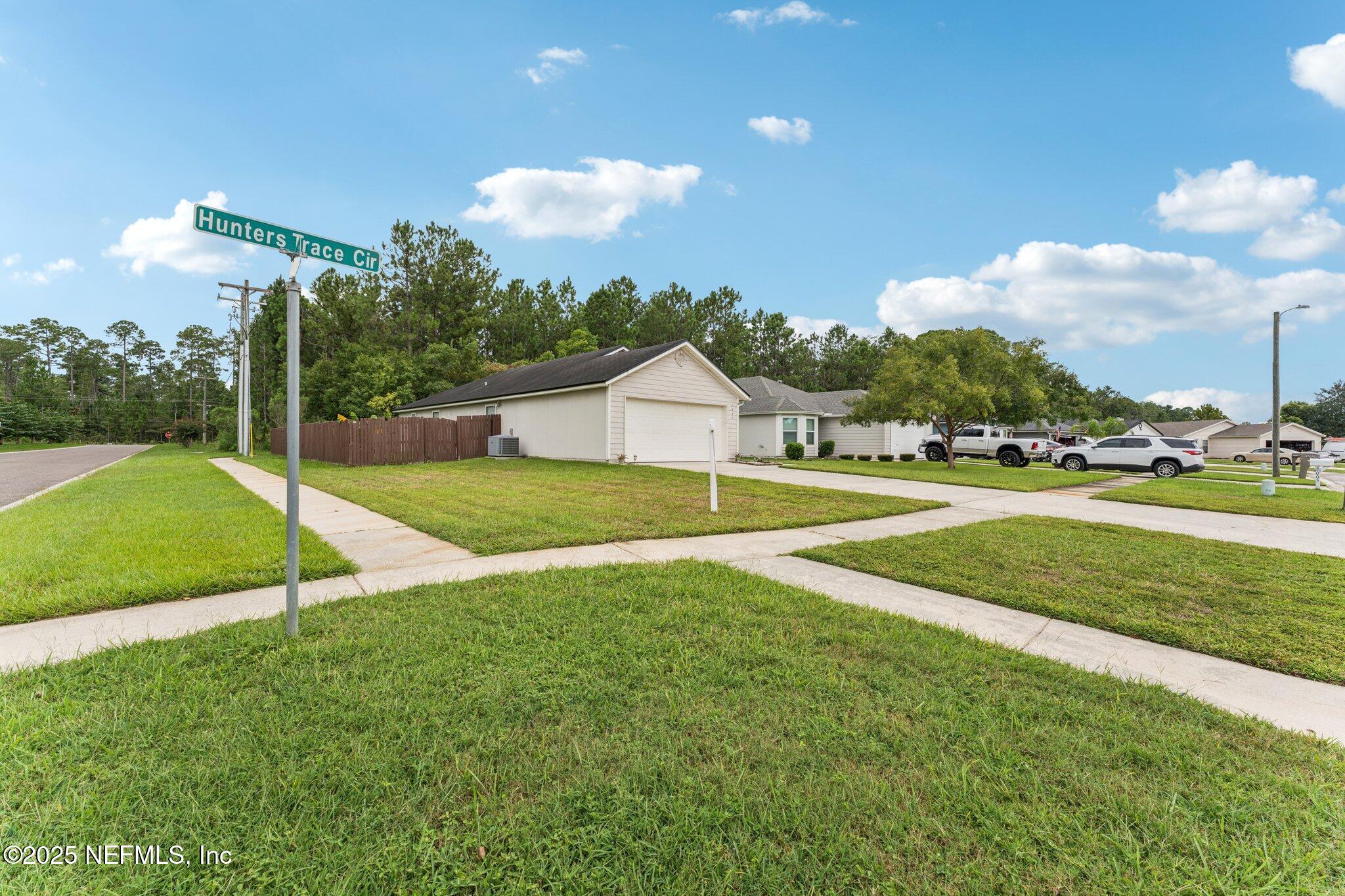 2001 HUNTERS TRACE Circle