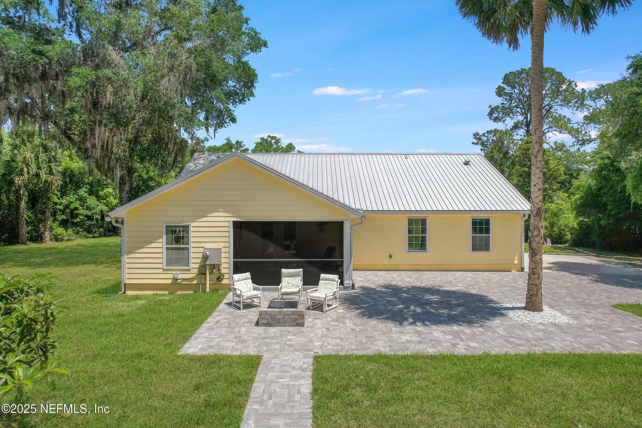 Interlachen, Florida, 32148, United States, 3 Bedrooms Bedrooms, ,2 BathroomsBathrooms,Residential,Active,1820861