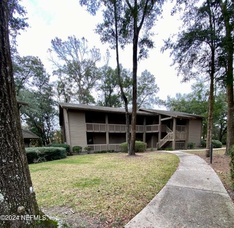 A home in Middleburg