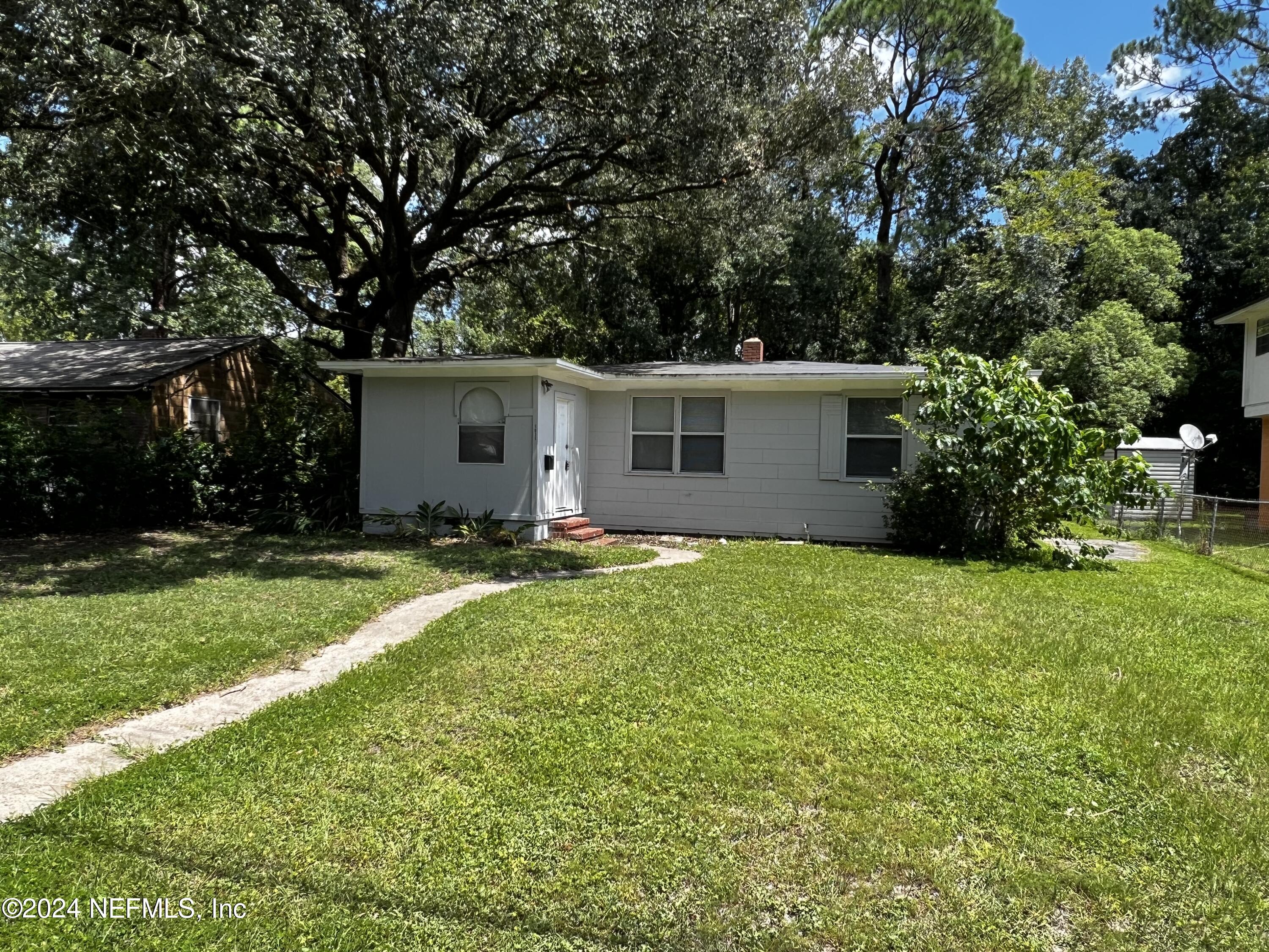 Jacksonville, FL home for sale located at 5035 Campenella Drive, Jacksonville, FL 32209