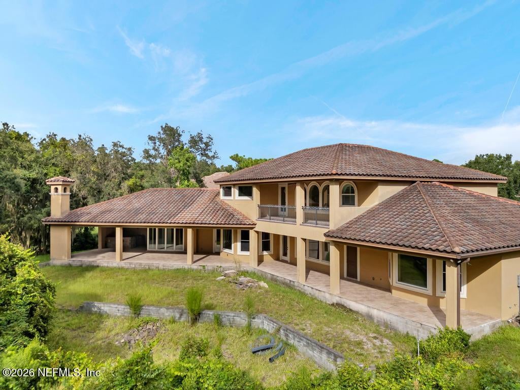 164 N RIVER Drive