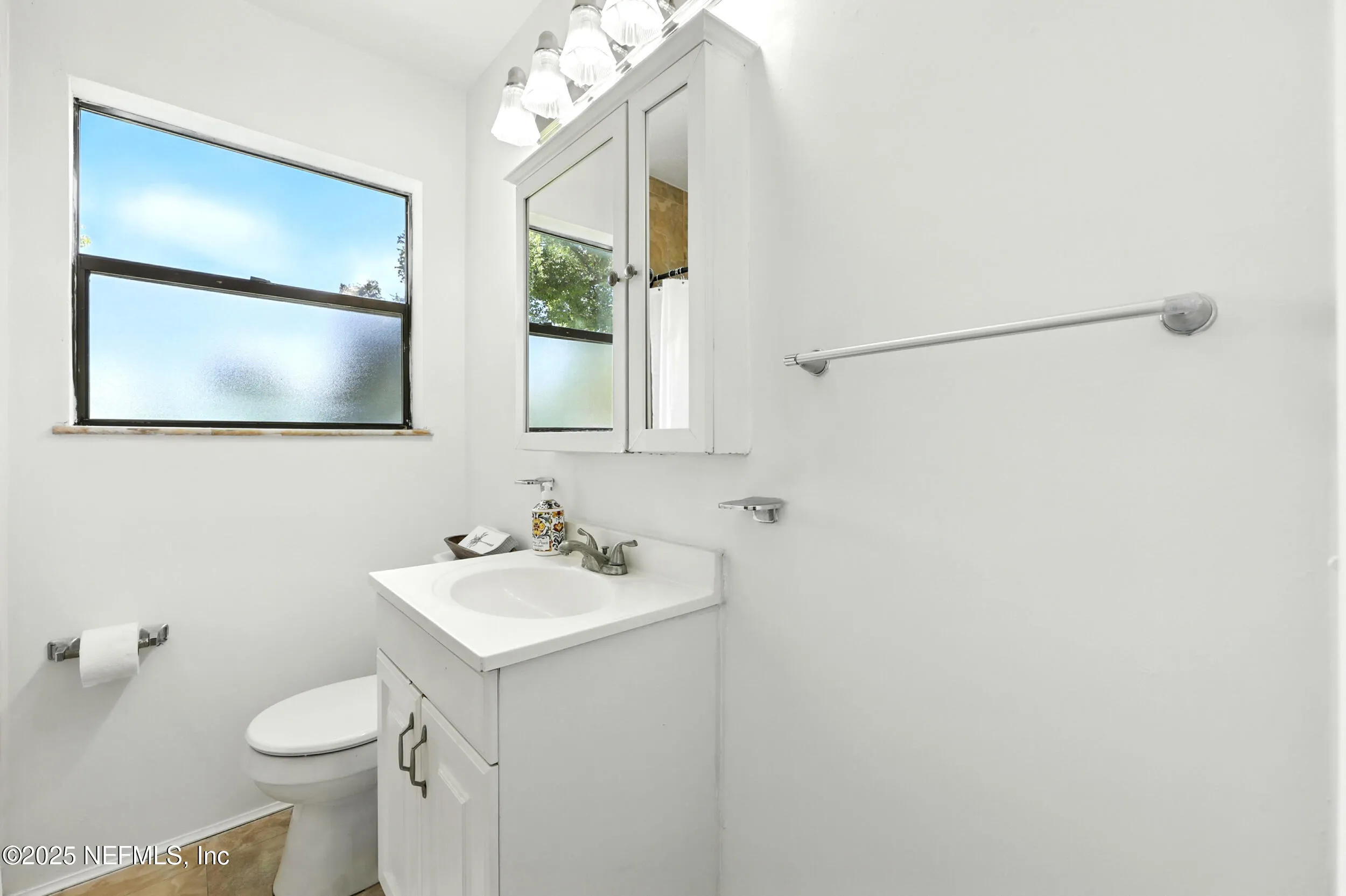 Jacksonville, Florida 32216, United States, 3 Bedrooms Bedrooms, ,1 BathroomBathrooms,Residential,Active,173262