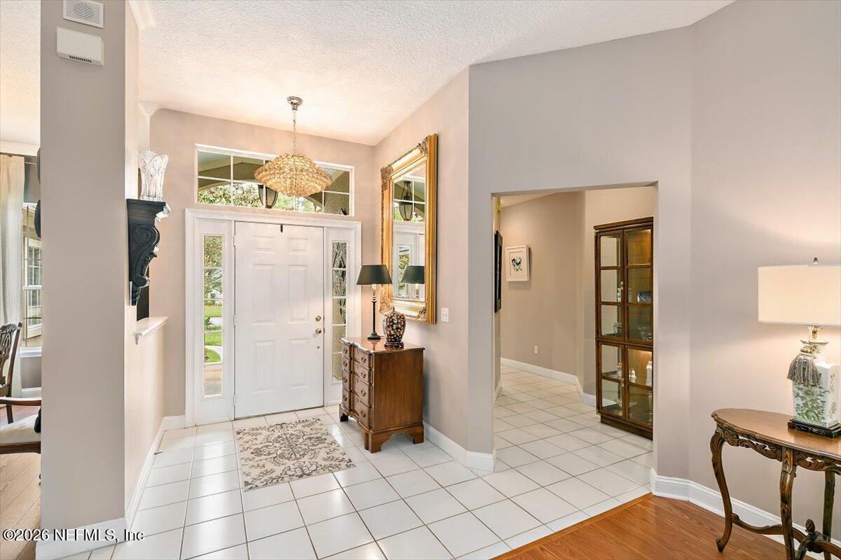 113 OAK VIEW Circle