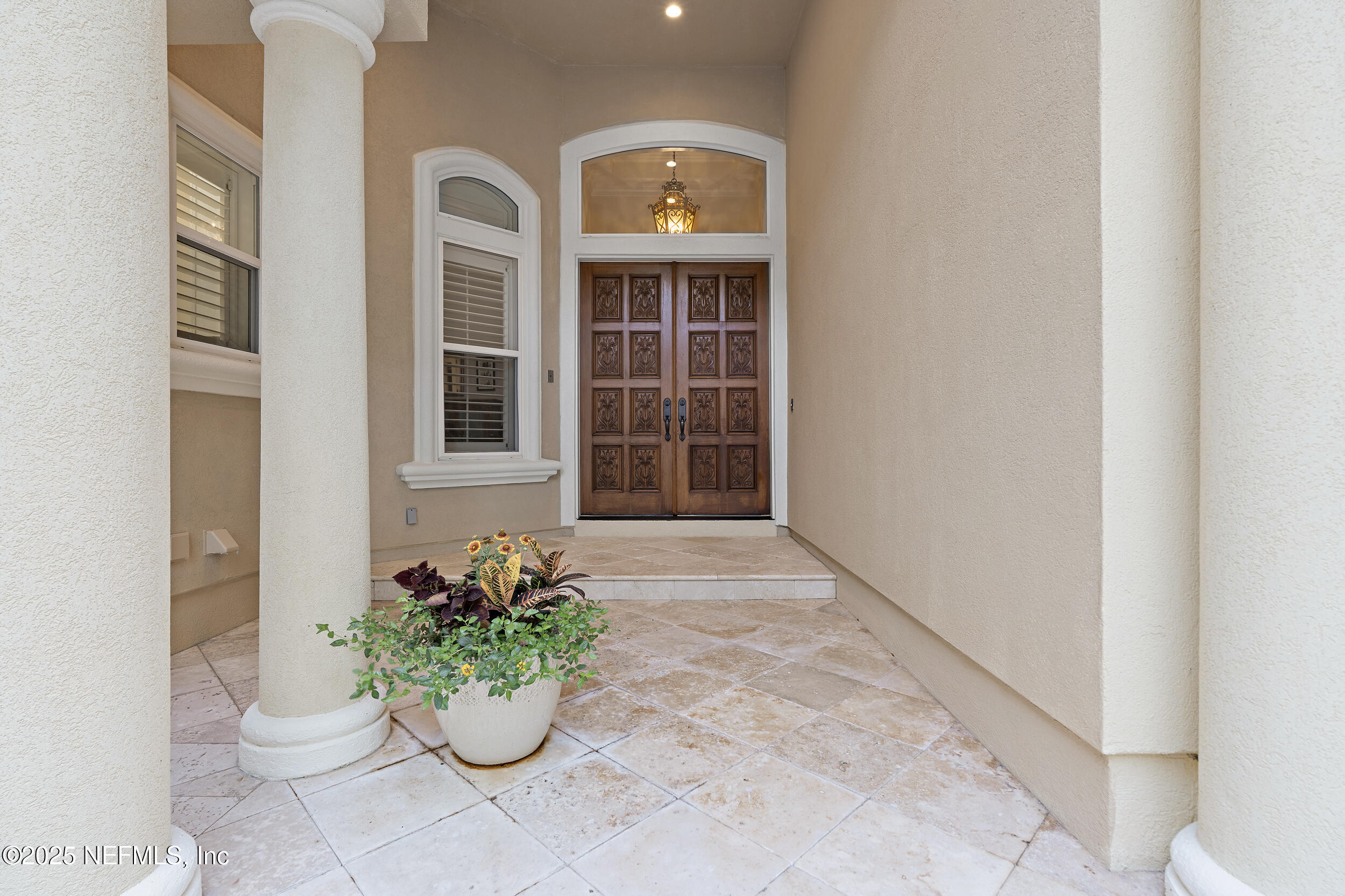 101 DAHLIA Court