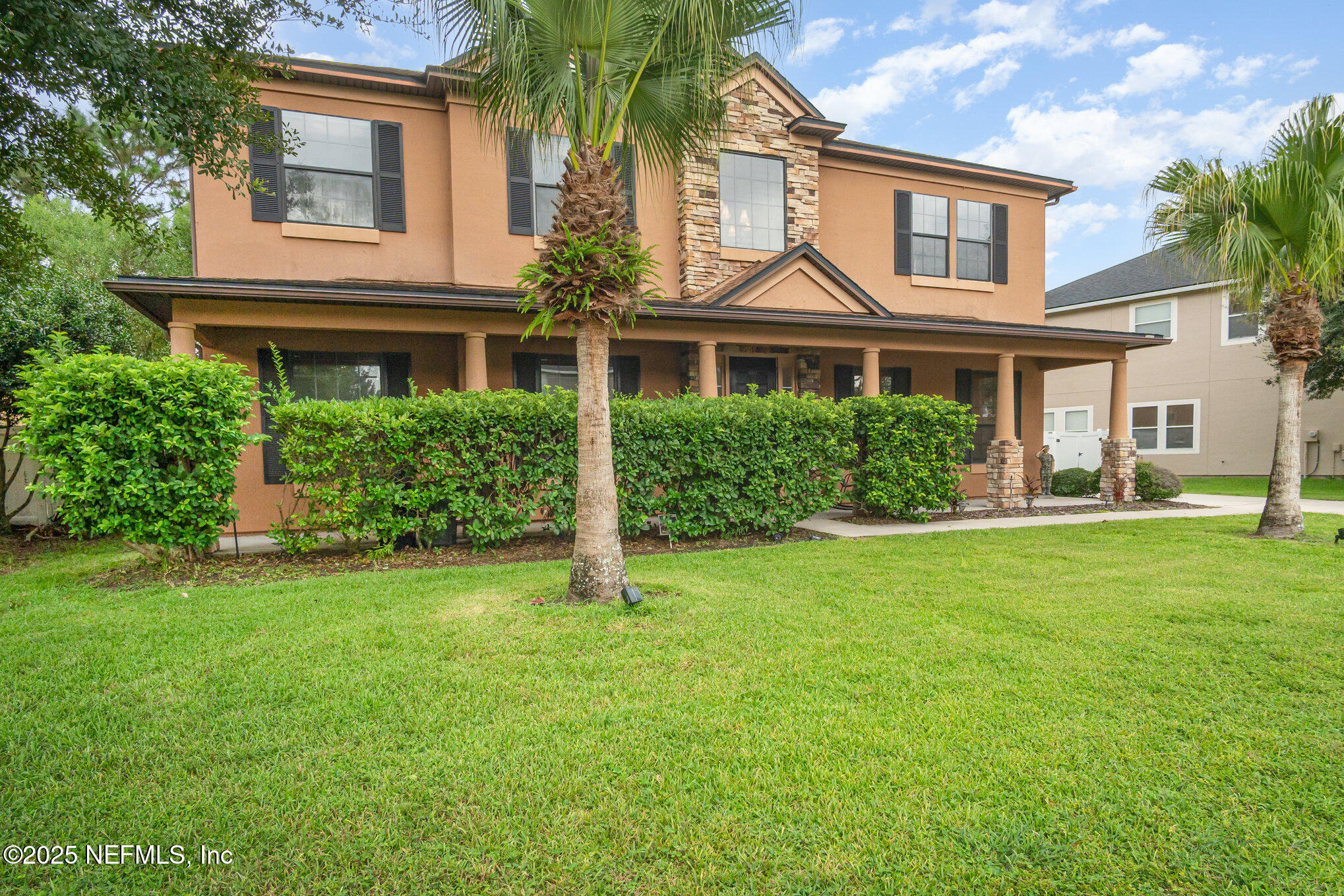 642 WAKEVIEW Drive