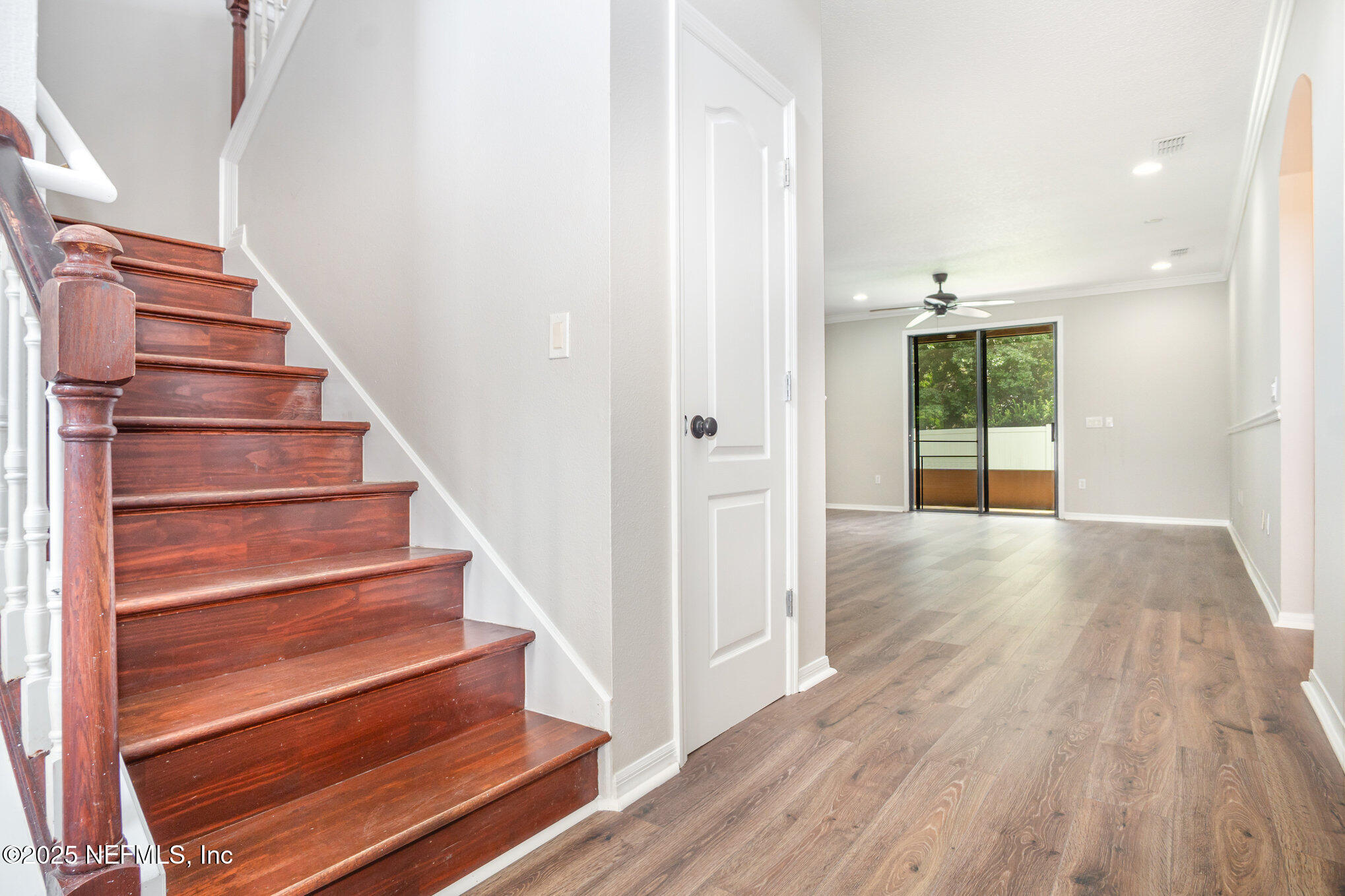 642 WAKEVIEW Drive