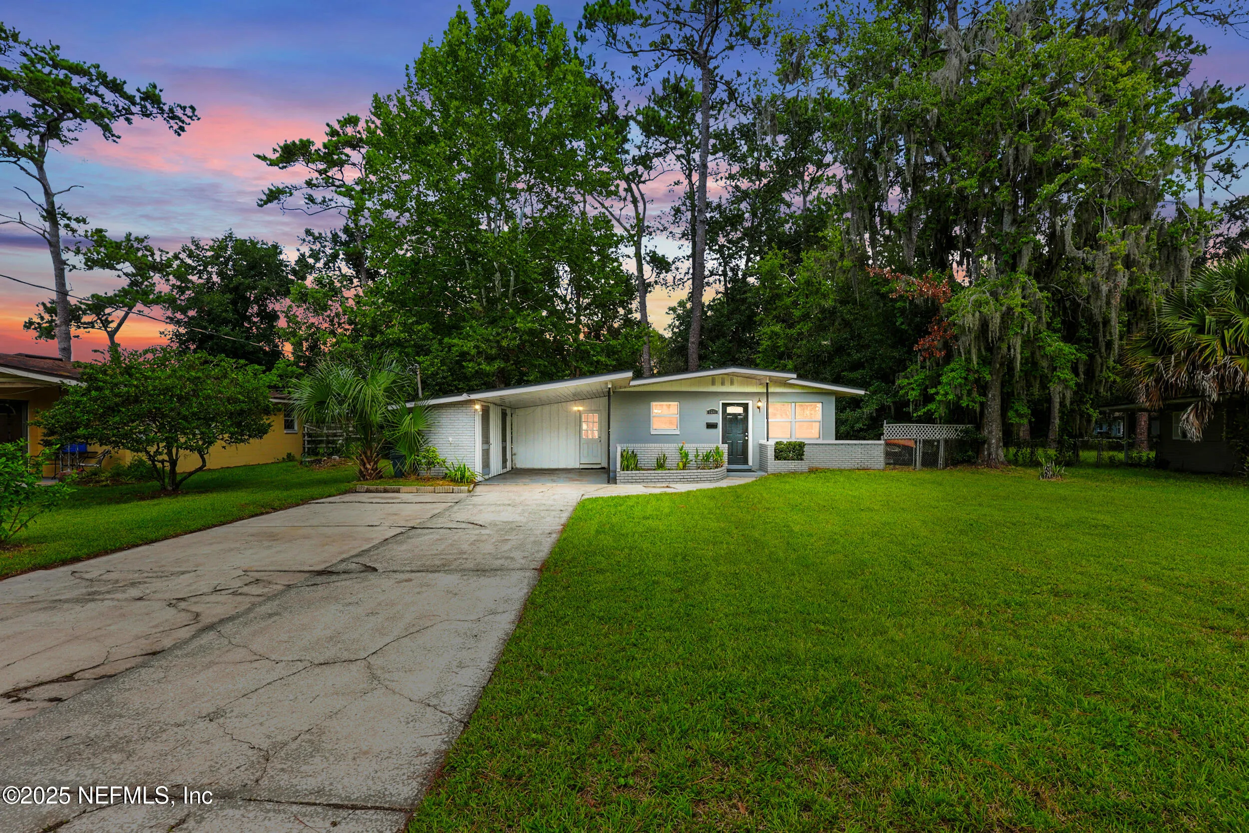 Jacksonville, Florida 32207, United States, 3 Bedrooms Bedrooms, ,2 BathroomsBathrooms,Residential,Active,196146