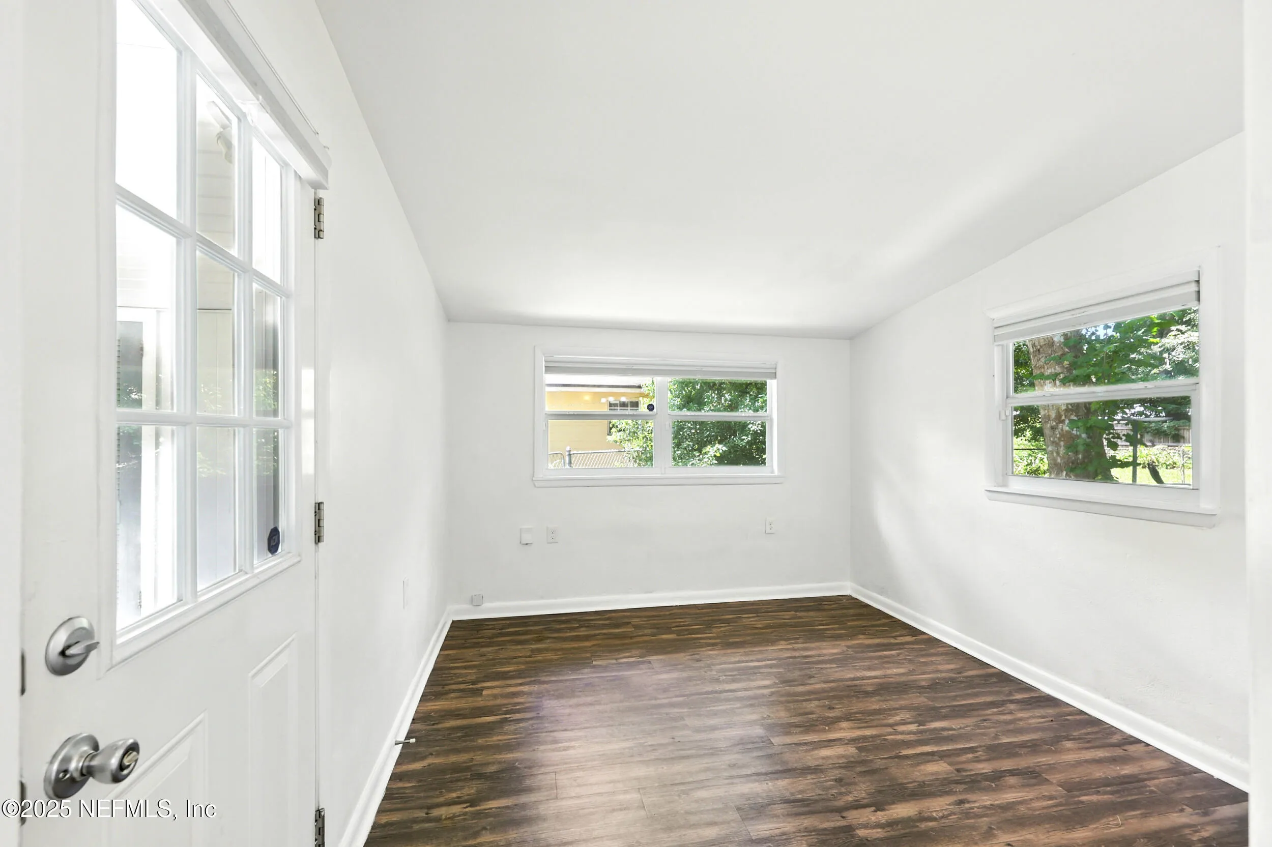 Jacksonville, Florida 32207, United States, 3 Bedrooms Bedrooms, ,2 BathroomsBathrooms,Residential,Active,196146