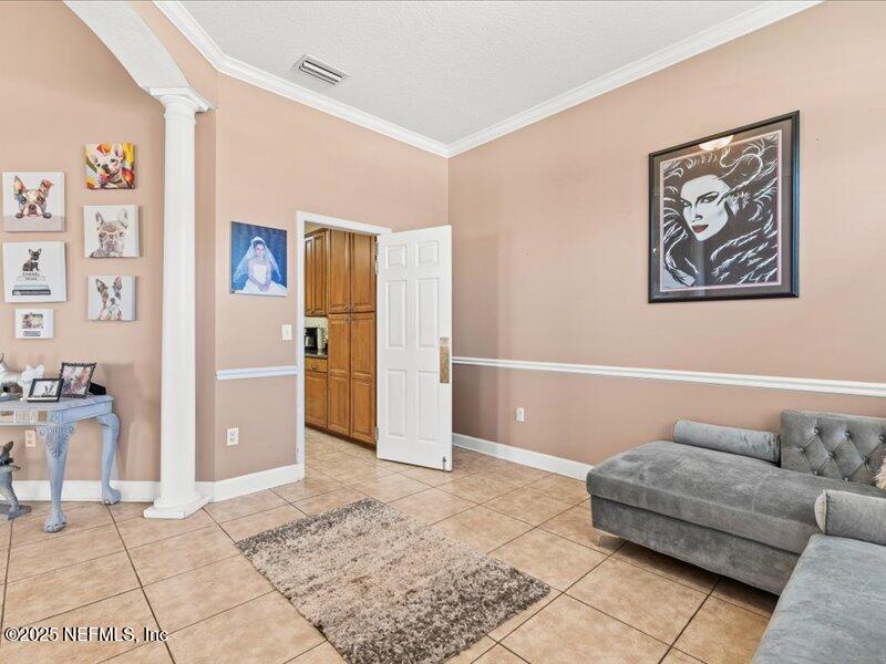 2336 LINKS Drive