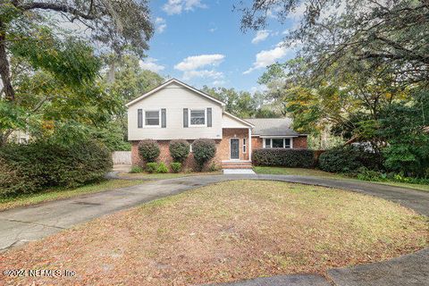 A home in DeLand