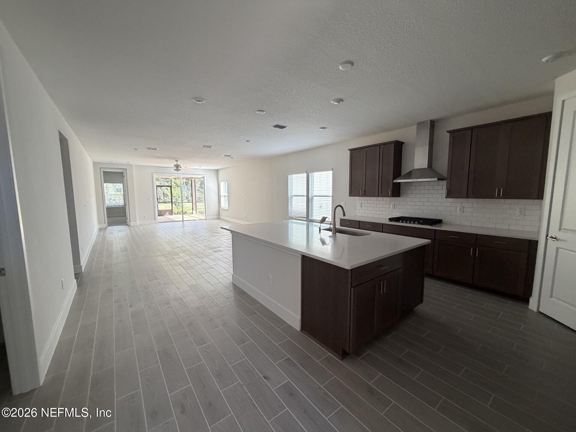 118 SMOKERISE Drive