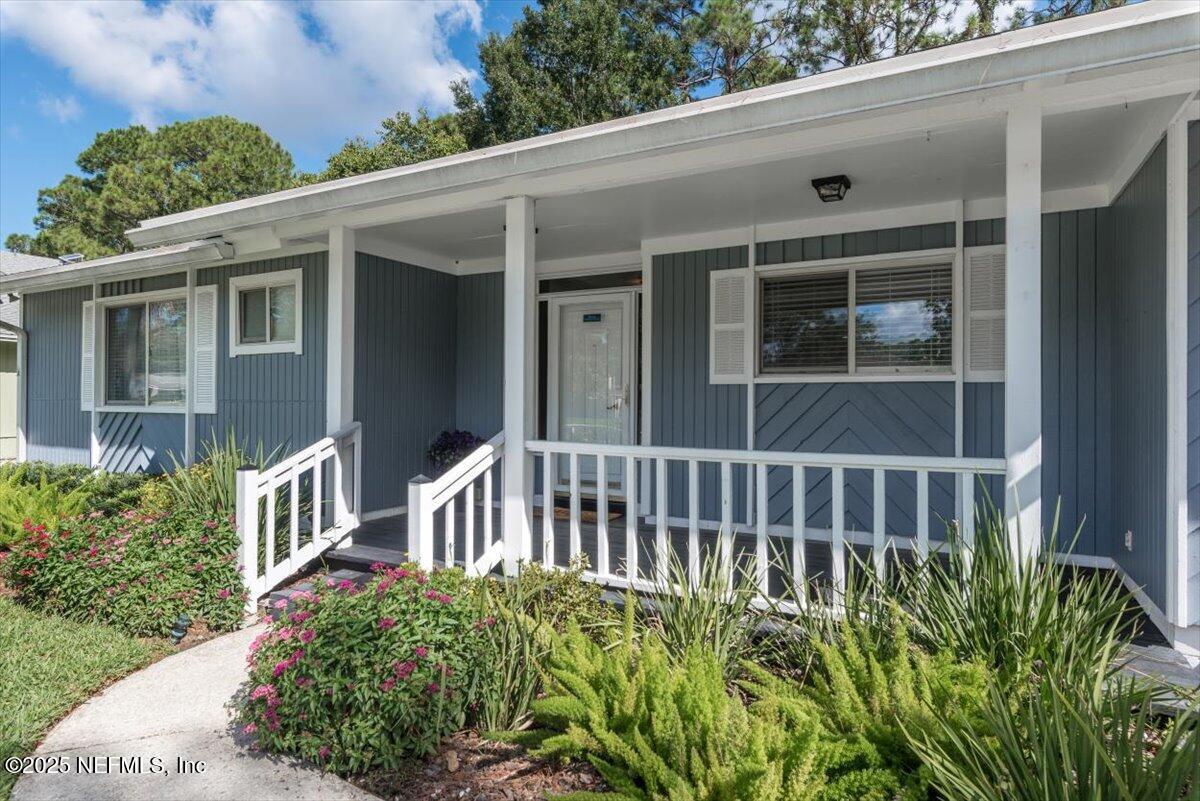 3393 VICEROY Drive N