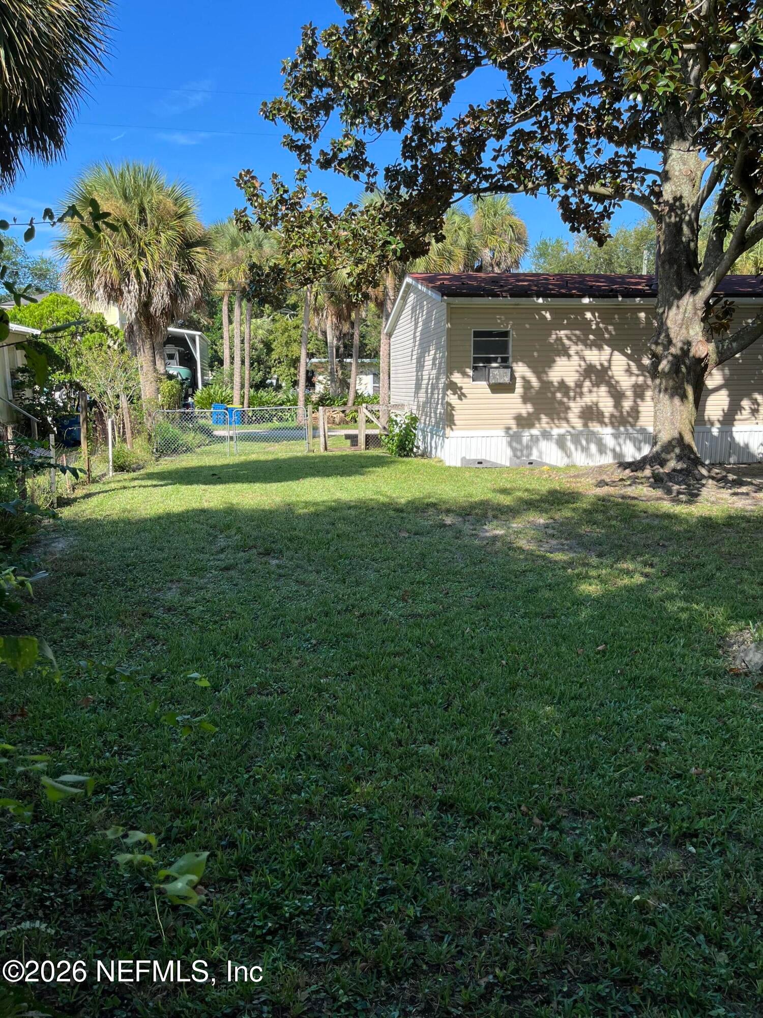 1428 HENRY Street