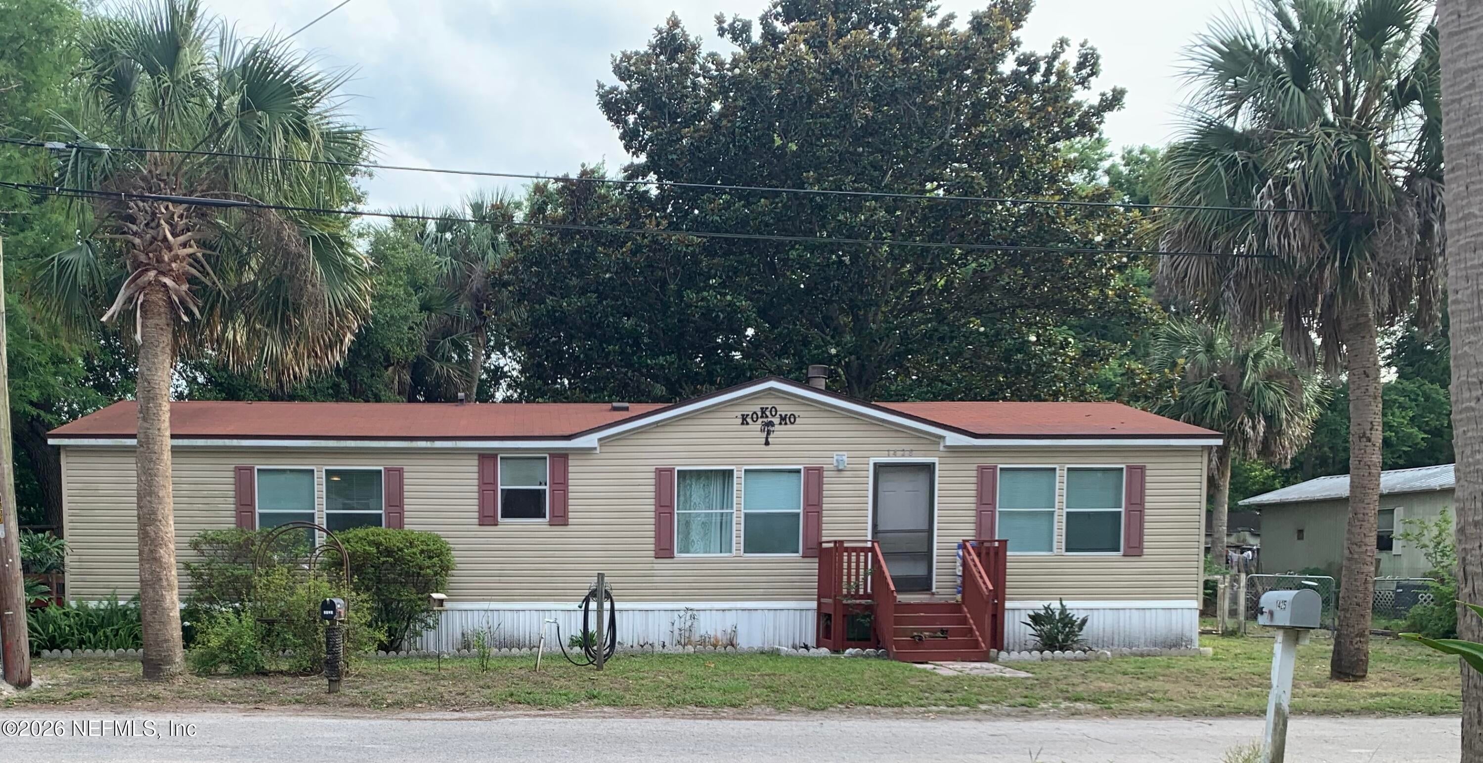 1428 HENRY Street