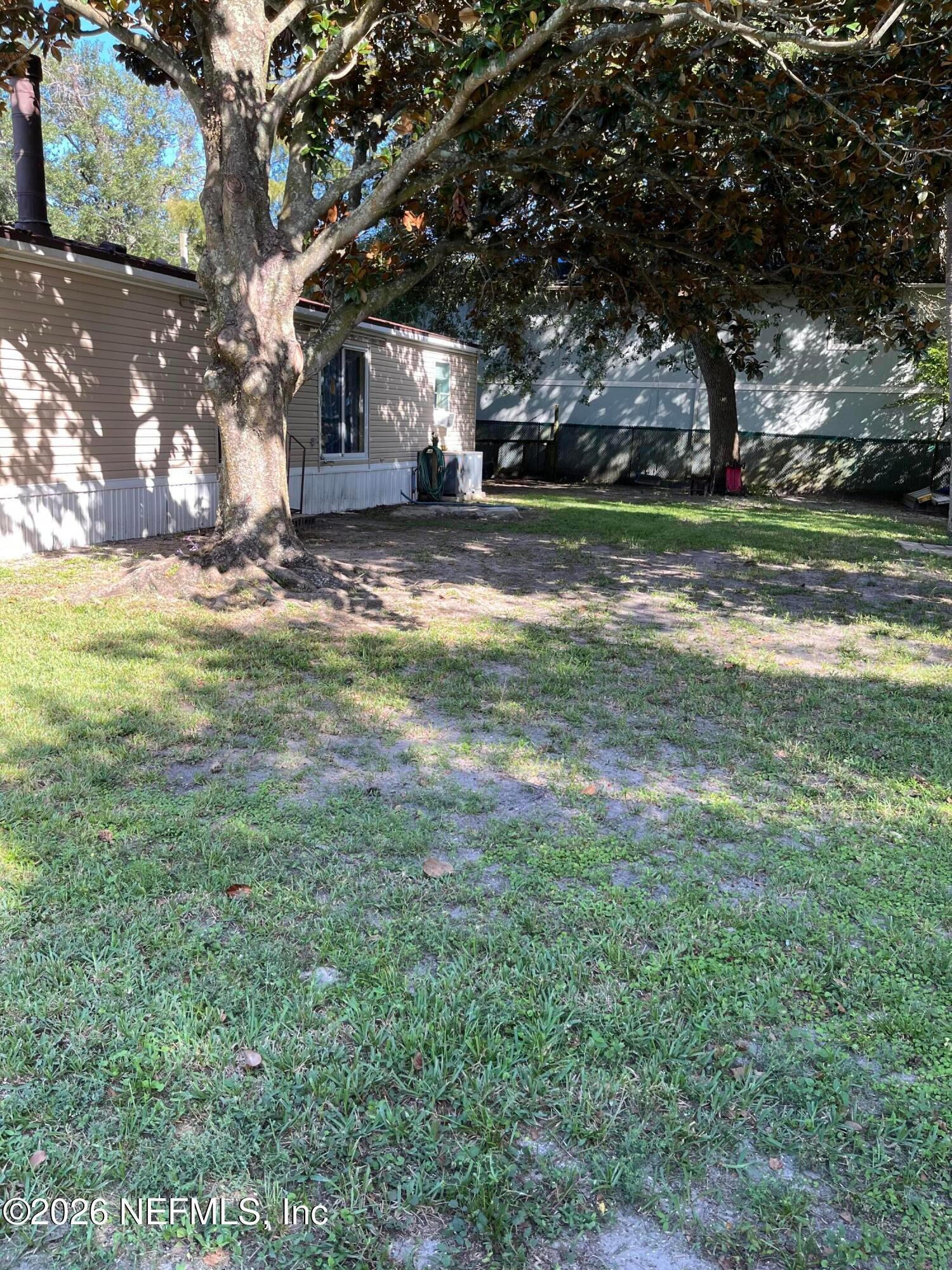1428 HENRY Street