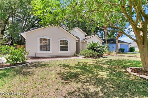 Photo of 411 SUMMIT Drive, Orange Park, FL 32073 (MLS # 2143868)