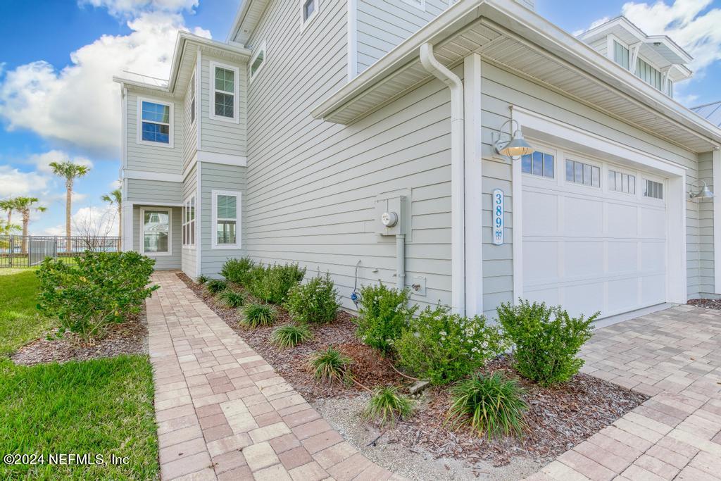 St Johns, FL home for sale located at 389 Marquesa Circle, St Johns, FL 32259
