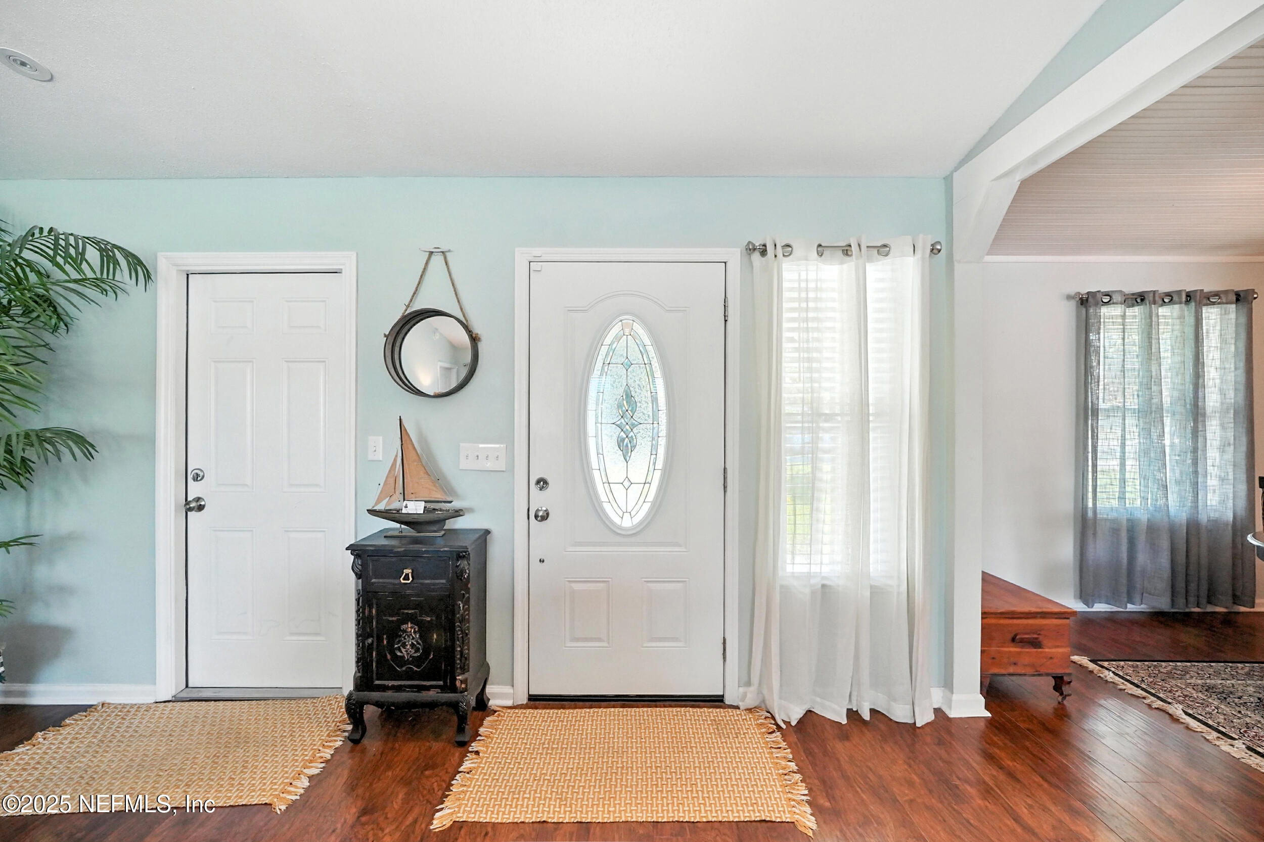 3116 ROUNDHAM Lane
