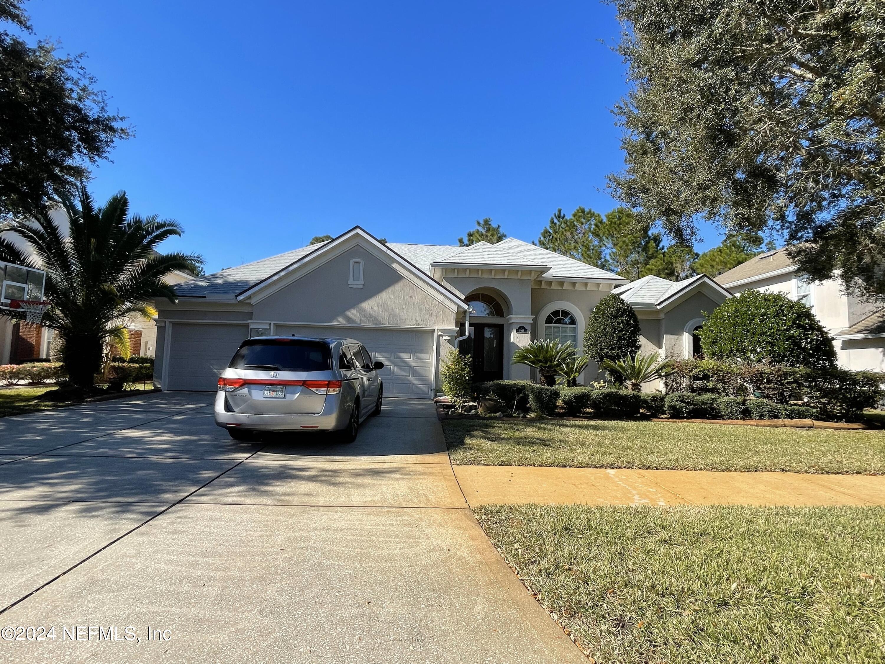 Jacksonville, FL home for sale located at 9936 Watermark Lane, Jacksonville, FL 32256