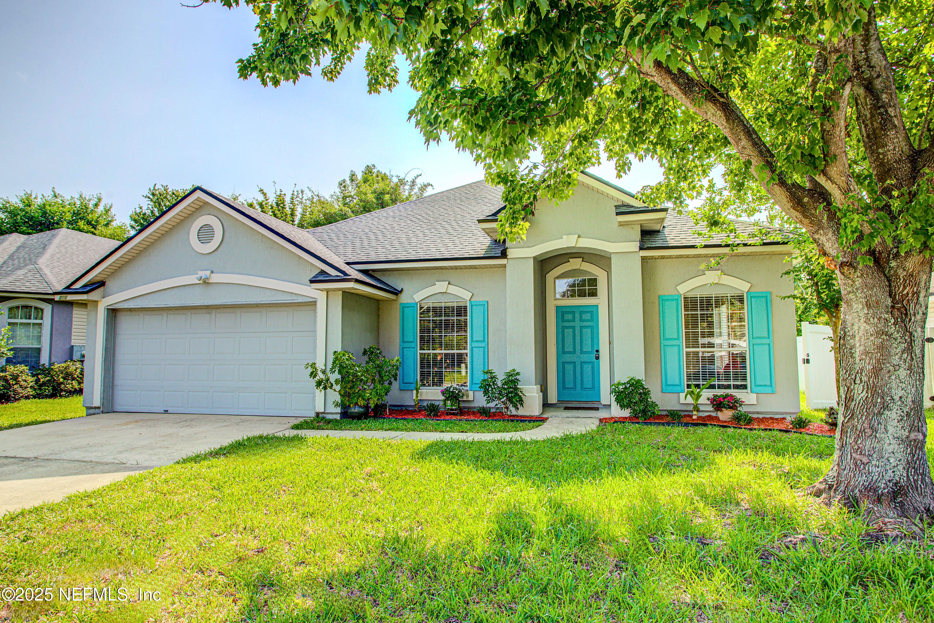 256 N HIDDEN TREE Drive