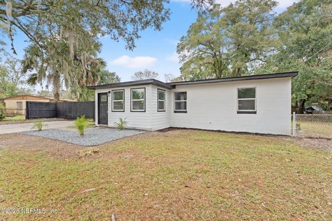 1537 KING ARTHUR Road Jacksonville FL 32211