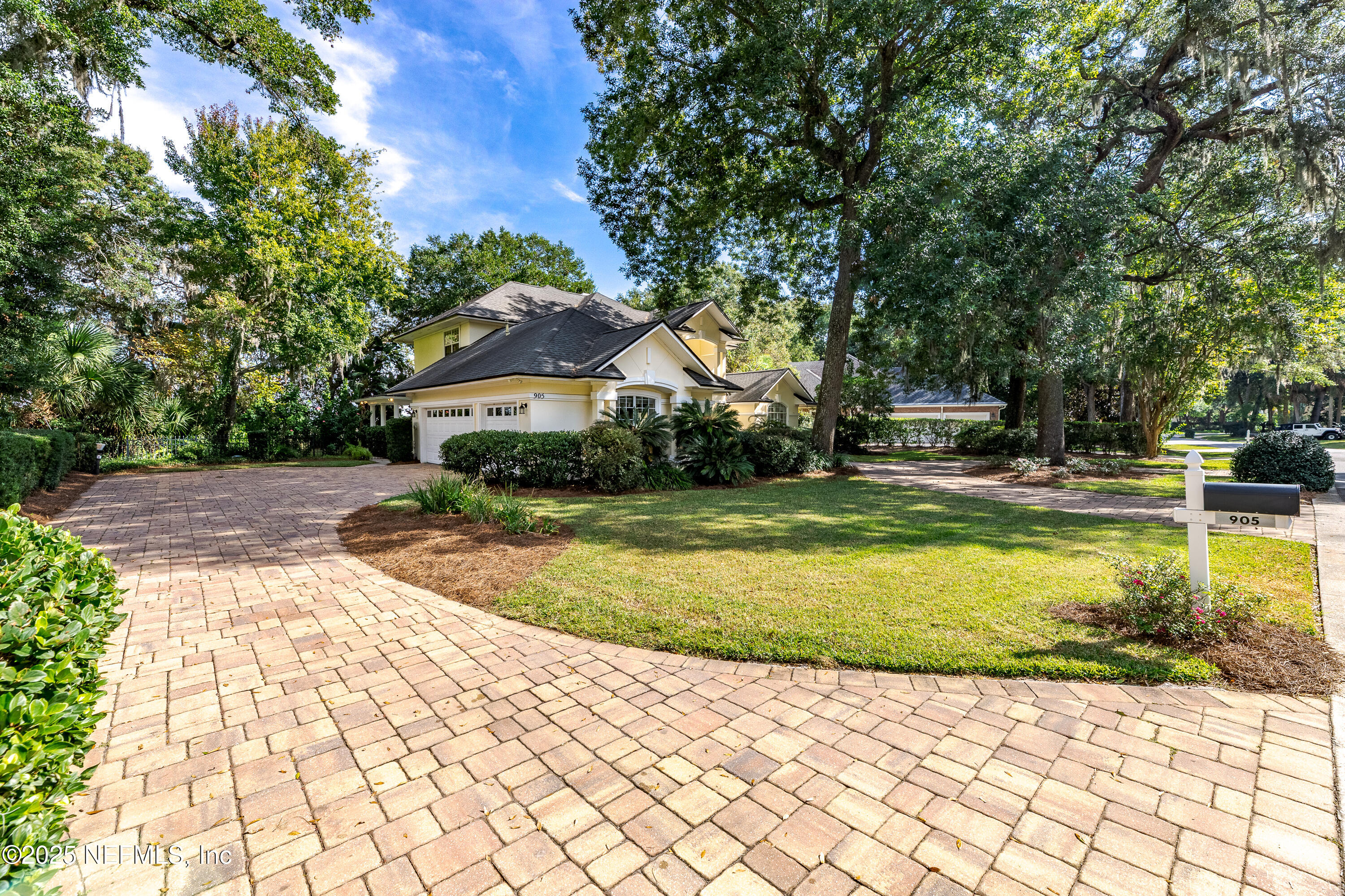 905 SHIPWATCH Drive E