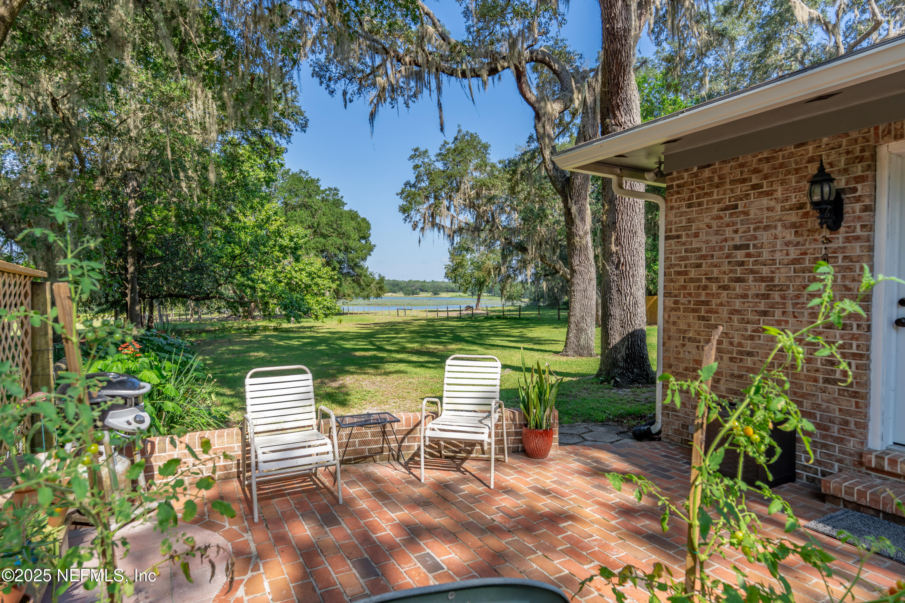 8048 COUNTY LINE Road