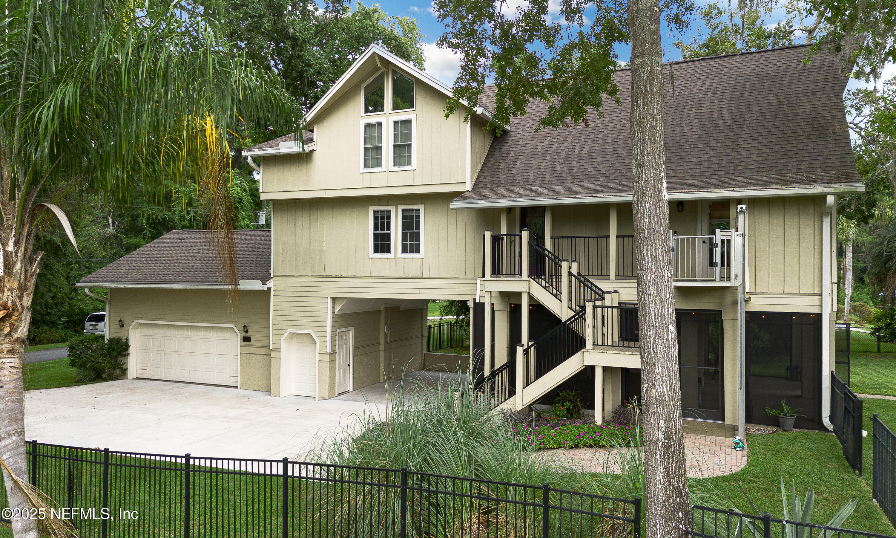 3793 FOREST Drive
