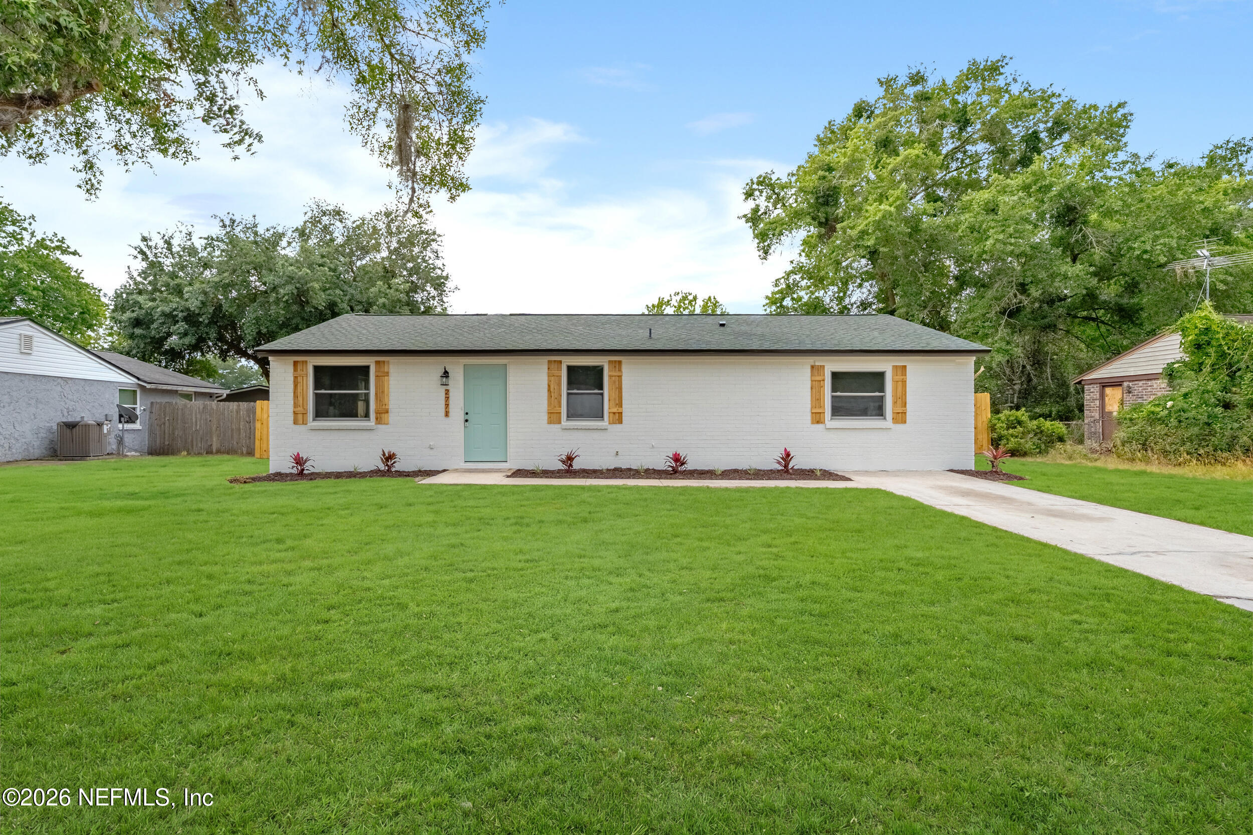 2771 MESQUITE Avenue