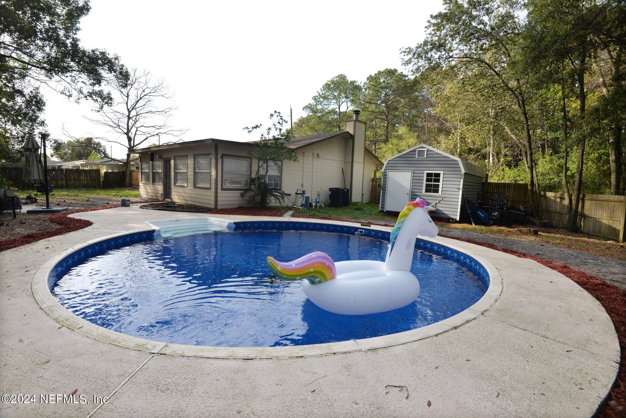 Jacksonville, FL home for sale located at 7946 Dalehurst Drive S, Jacksonville, FL 32277