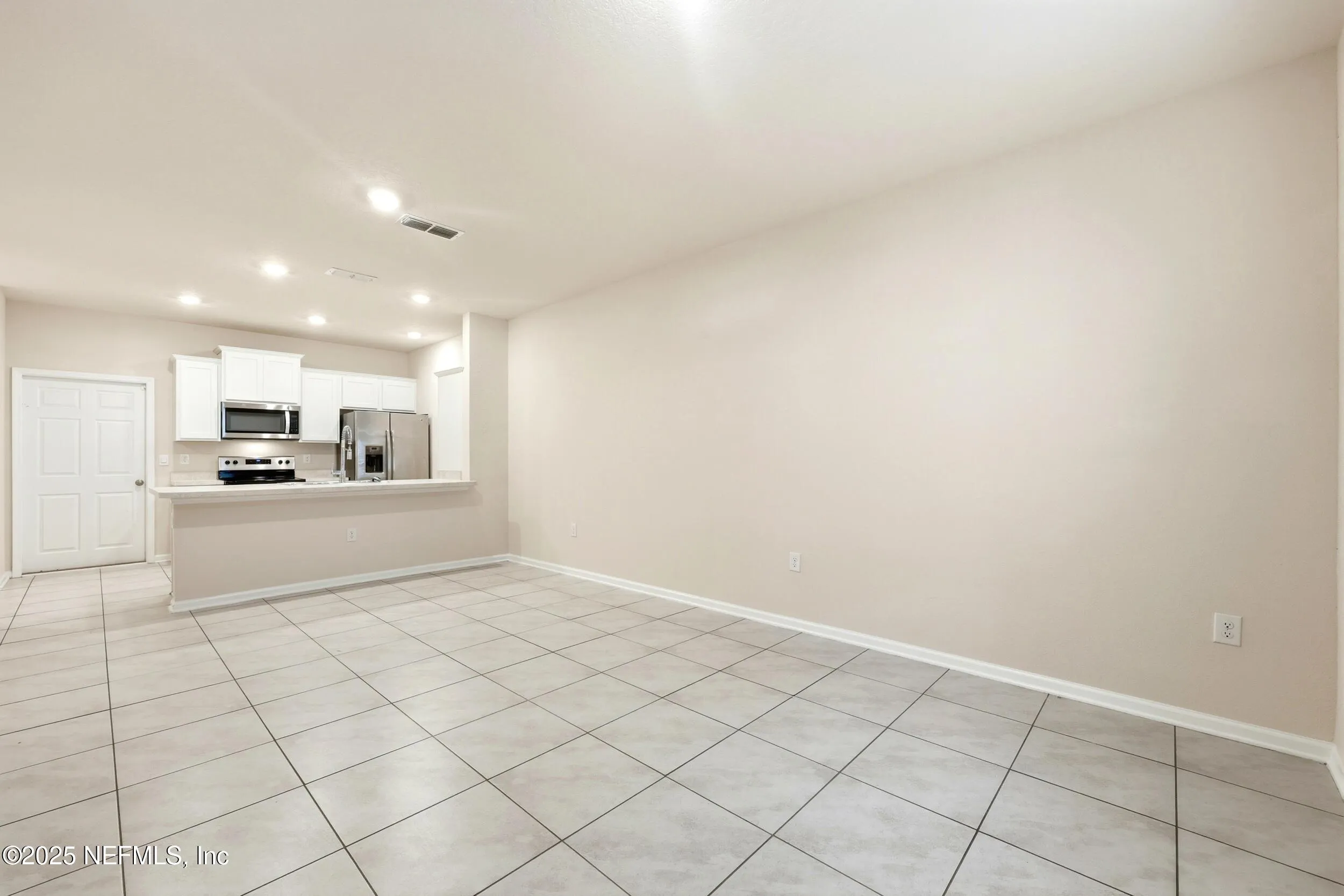 Yulee, Florida 32097, United States, 2 Bedrooms Bedrooms, ,3 BathroomsBathrooms,Residential,Active,228285