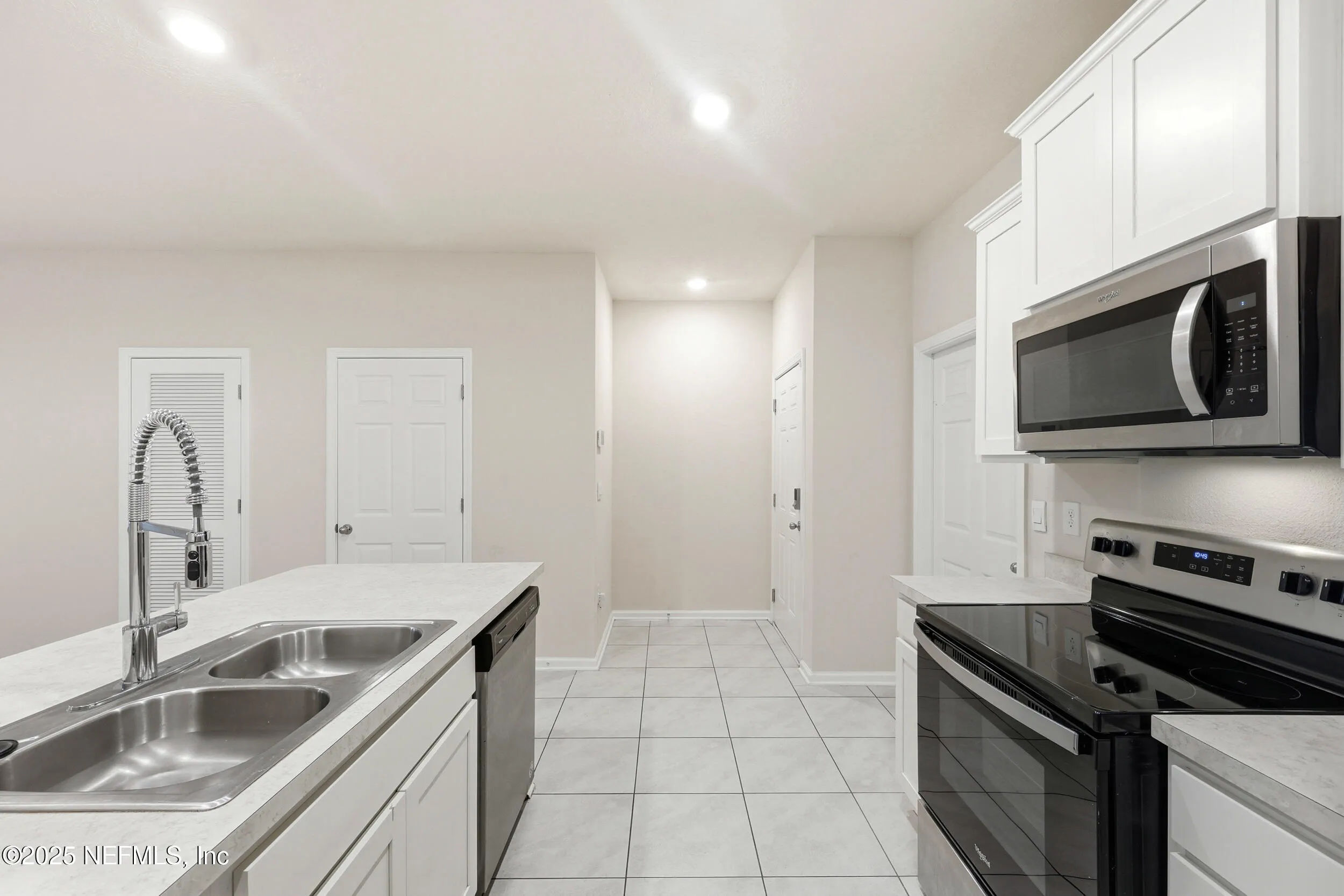 Yulee, Florida 32097, United States, 2 Bedrooms Bedrooms, ,3 BathroomsBathrooms,Residential,Active,228285