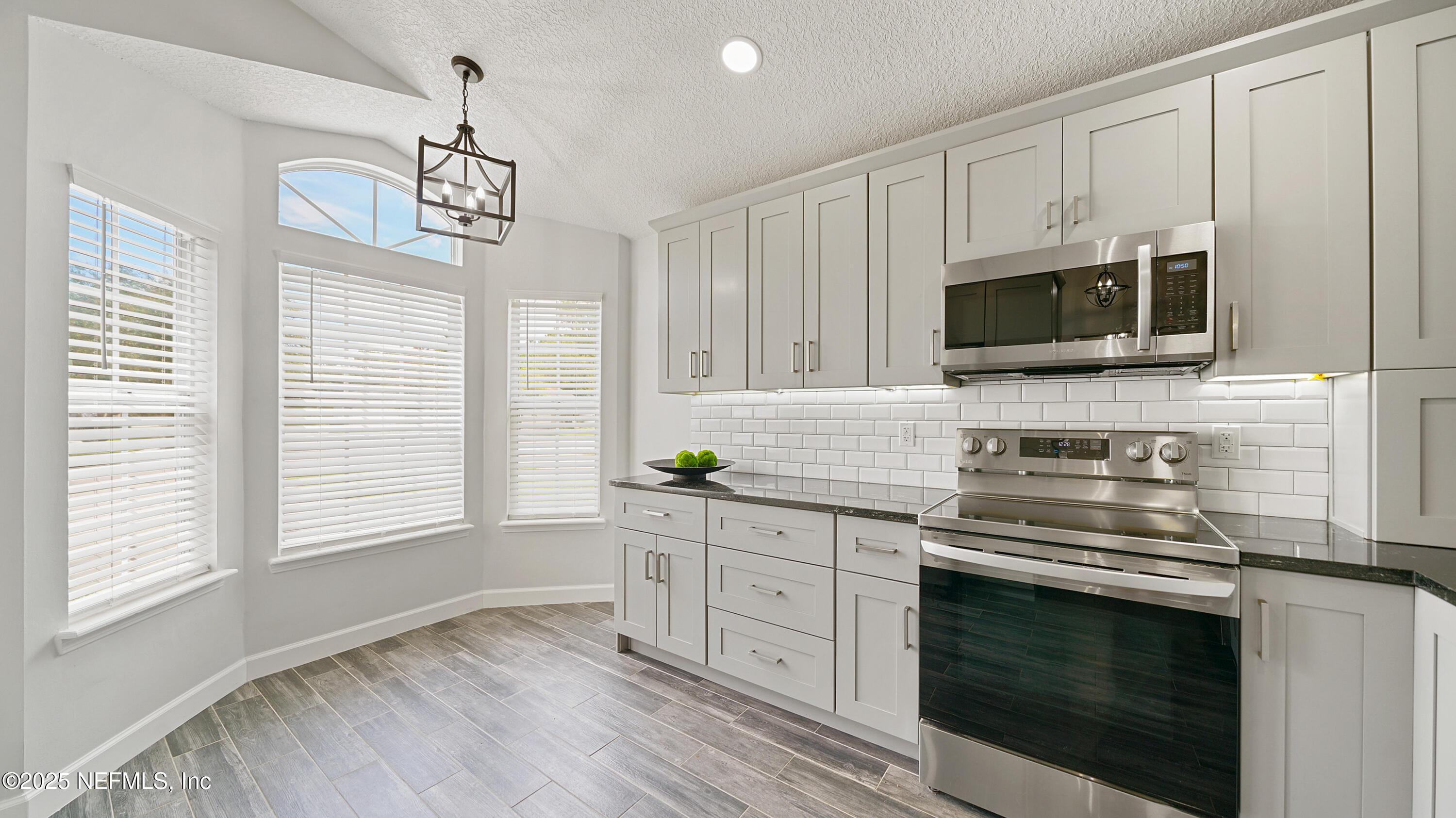 9519 THORNABY Lane