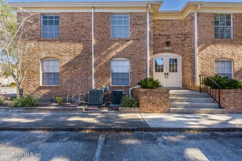 A home in Jacksonville