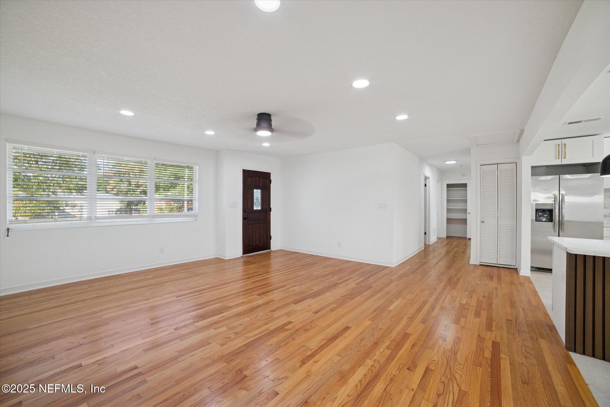 1359 MALVERNE Avenue