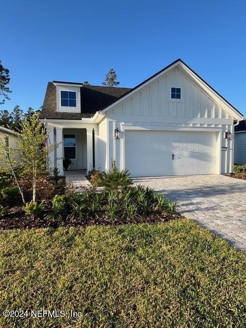 Yulee, FL home for sale located at 688 Continuum Loop, Yulee, FL 32097