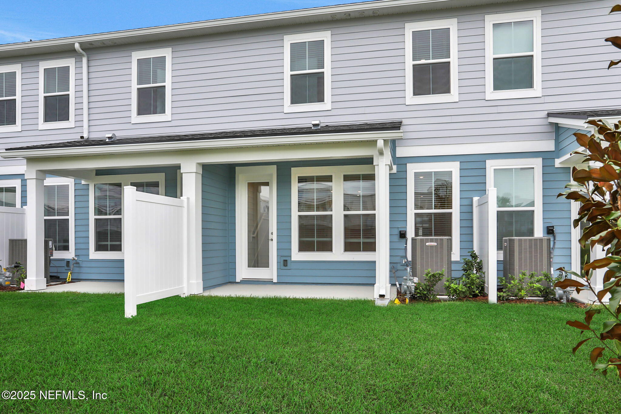 189 BRANDON LAKES Drive