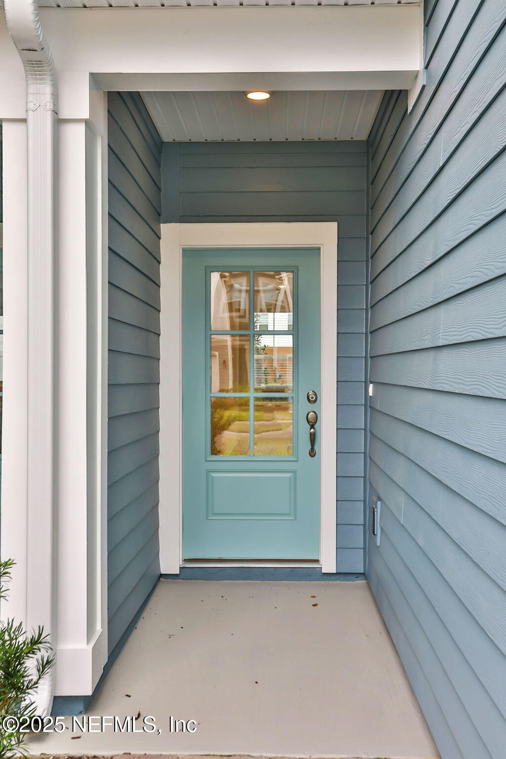 189 BRANDON LAKES Drive