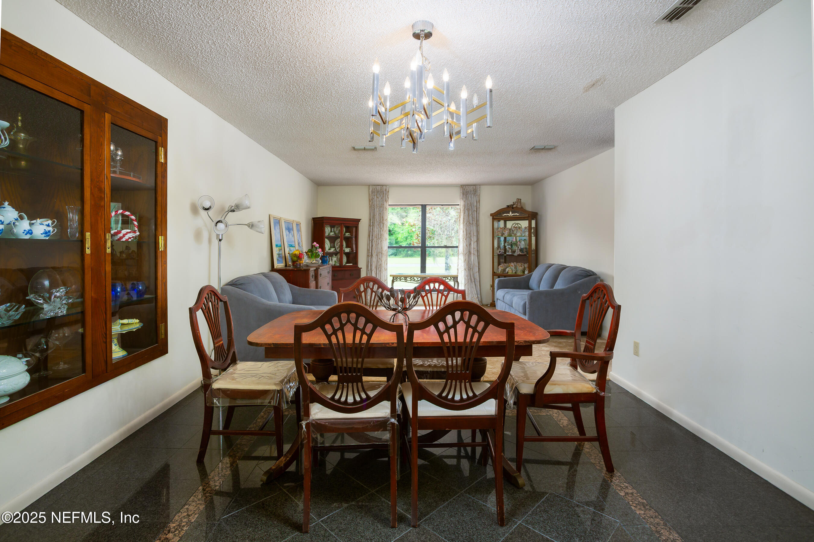 188 ESTATES Drive