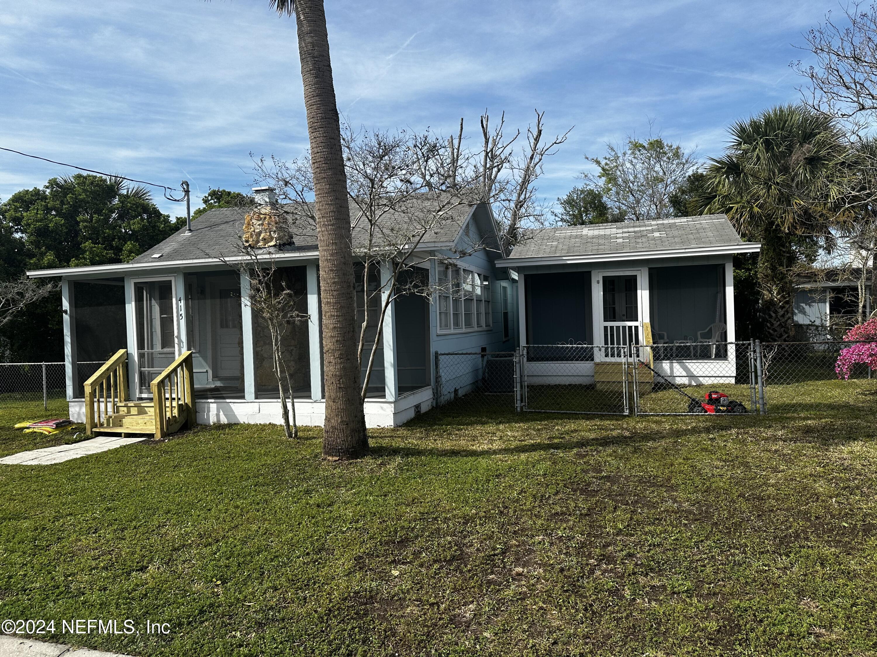 Jacksonville Beach, FL home for sale located at 415 9TH Avenue S, Jacksonville Beach, FL 32250